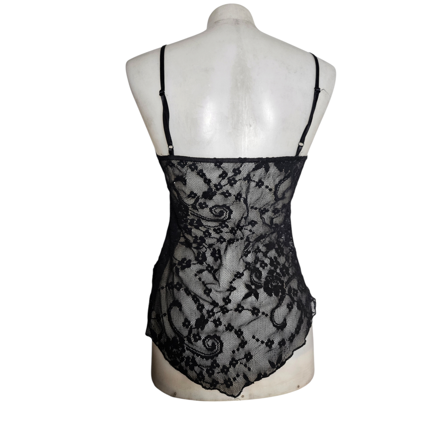 Haut asymétrique en dentelle florale