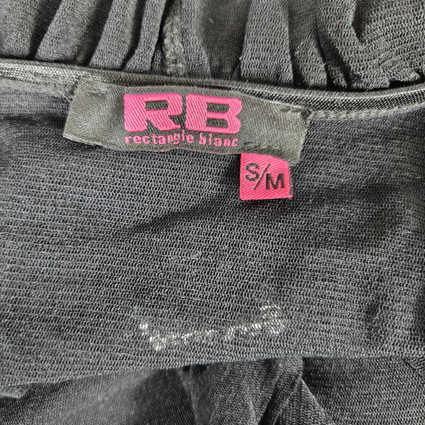 Haut en mesh avec boucle en strass