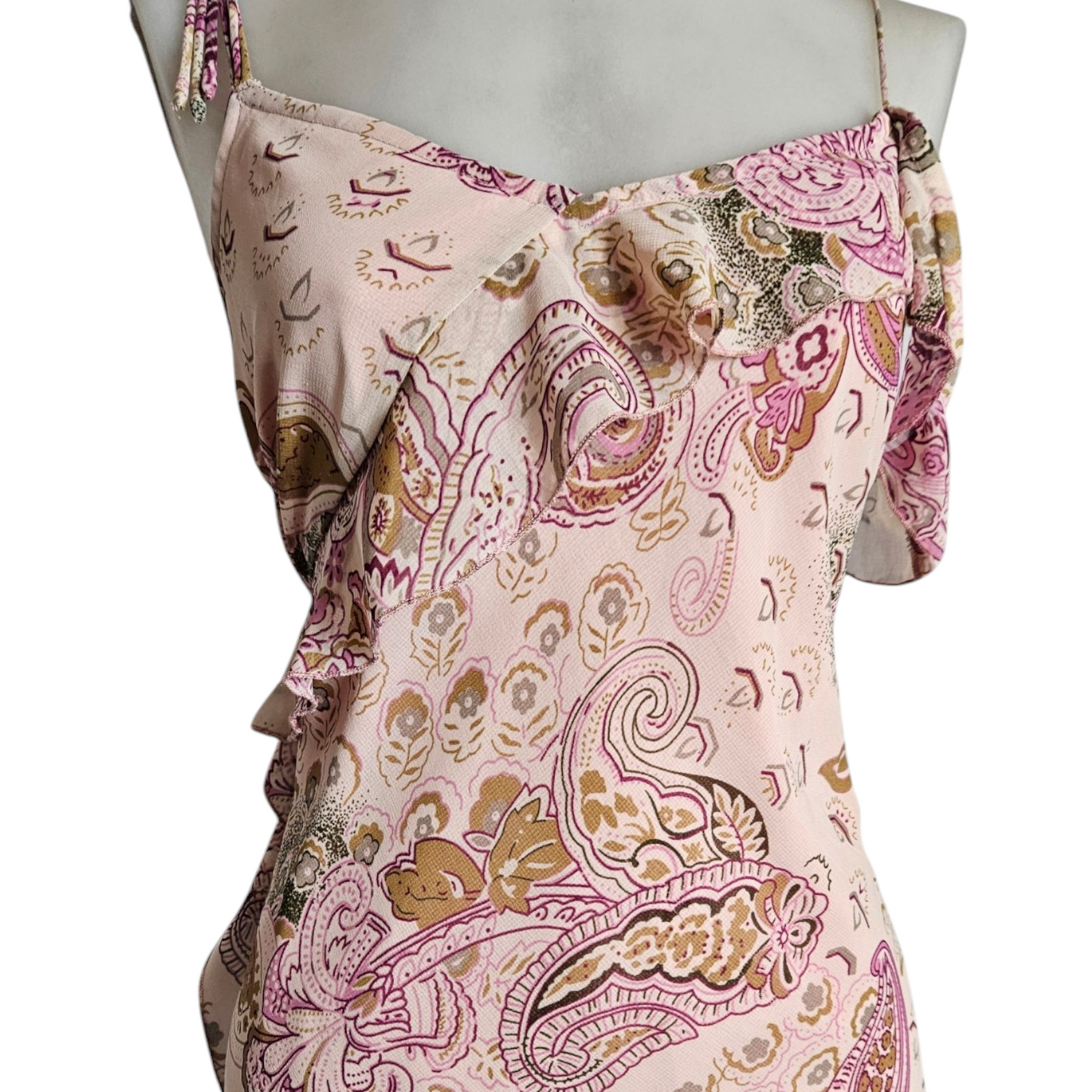 Robe asymétrique florale à volants