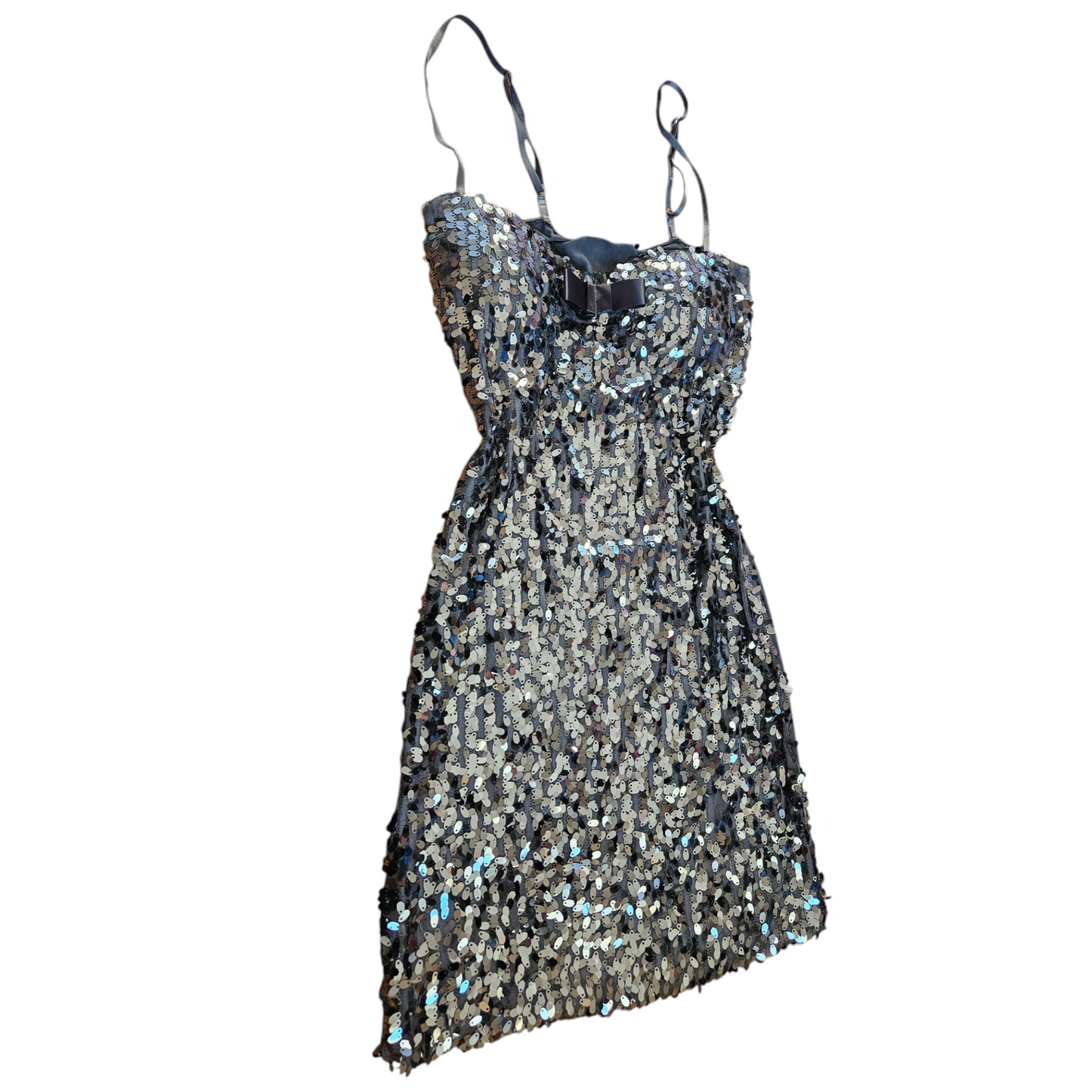 Robe en sequins argentés