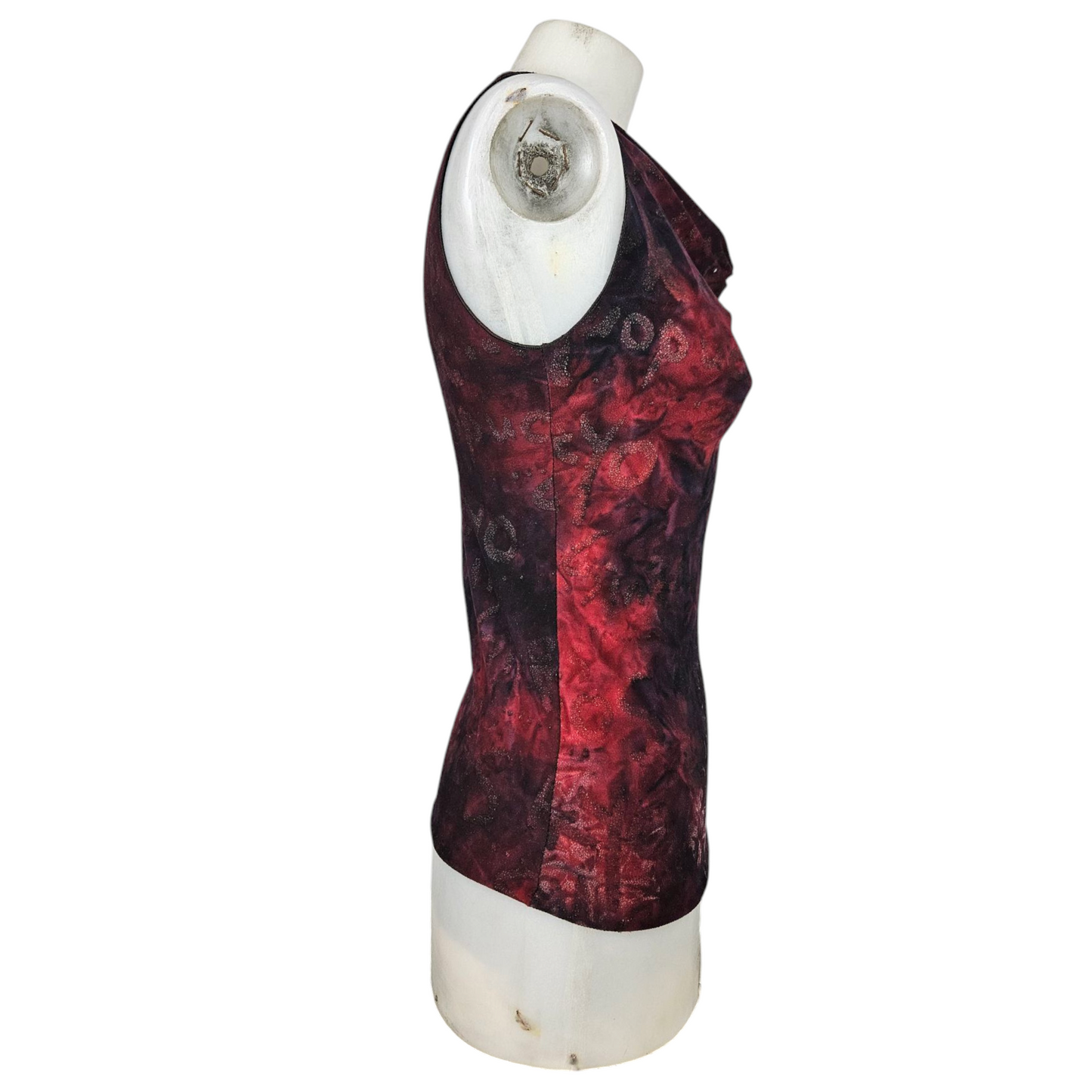 Haut tie and dye rouge et noir