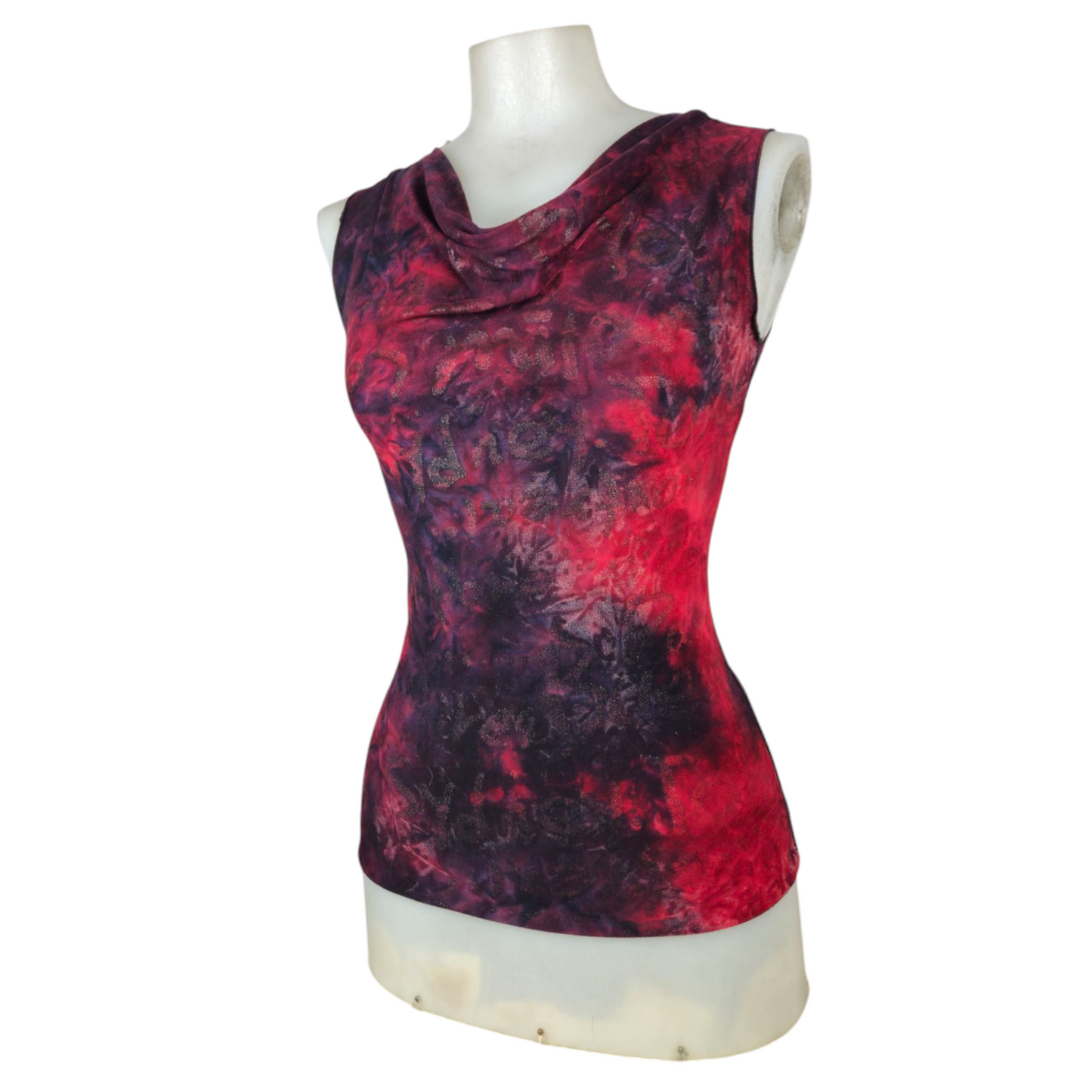 Haut tie and dye rouge et noir