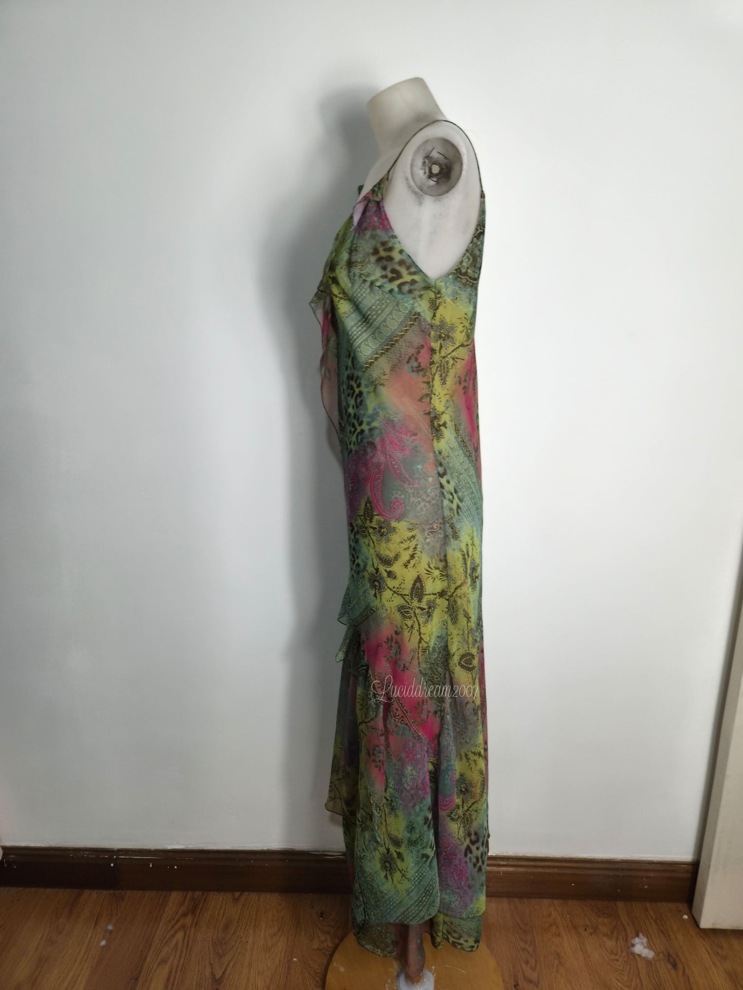 Robe asymétrique fleurie
