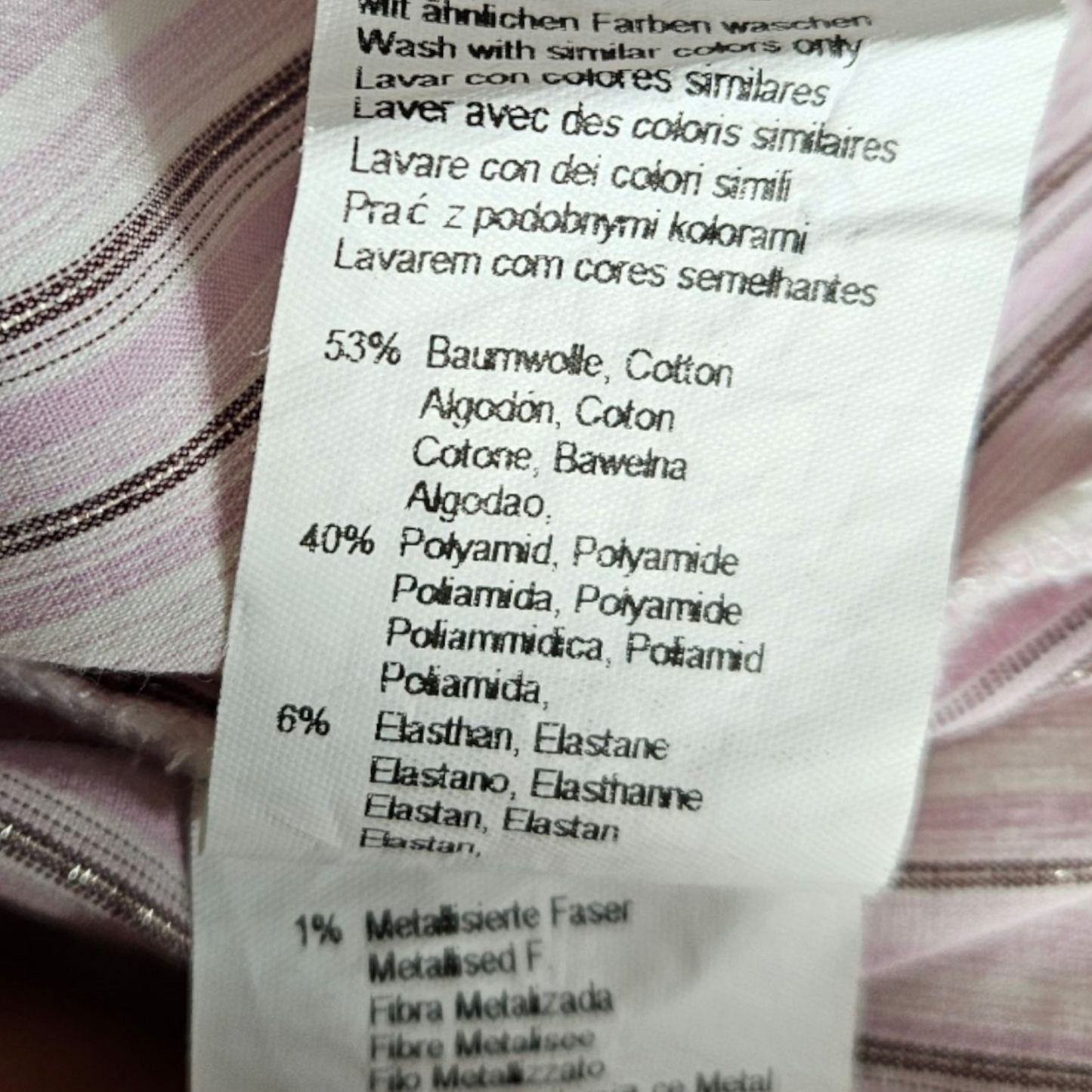 Chemise à crochets rose et blanche