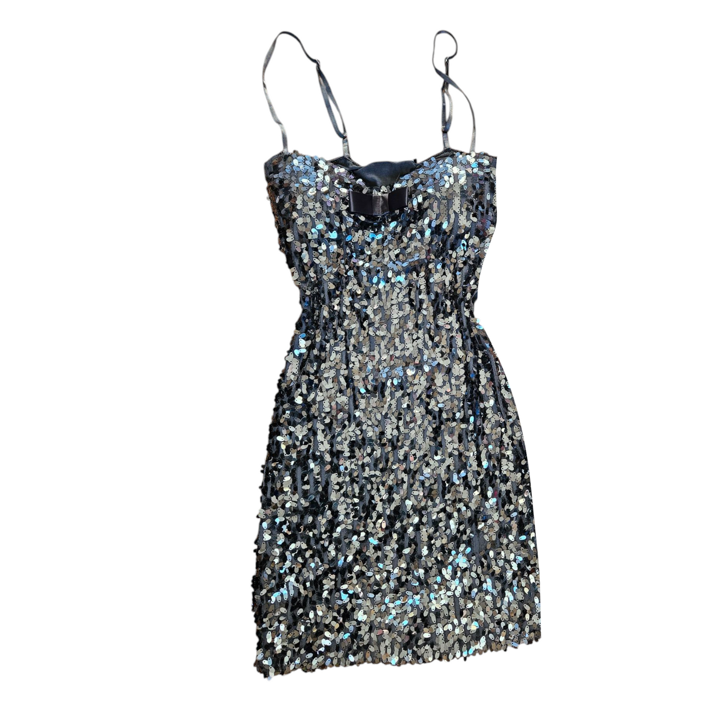 Robe en sequins argentés