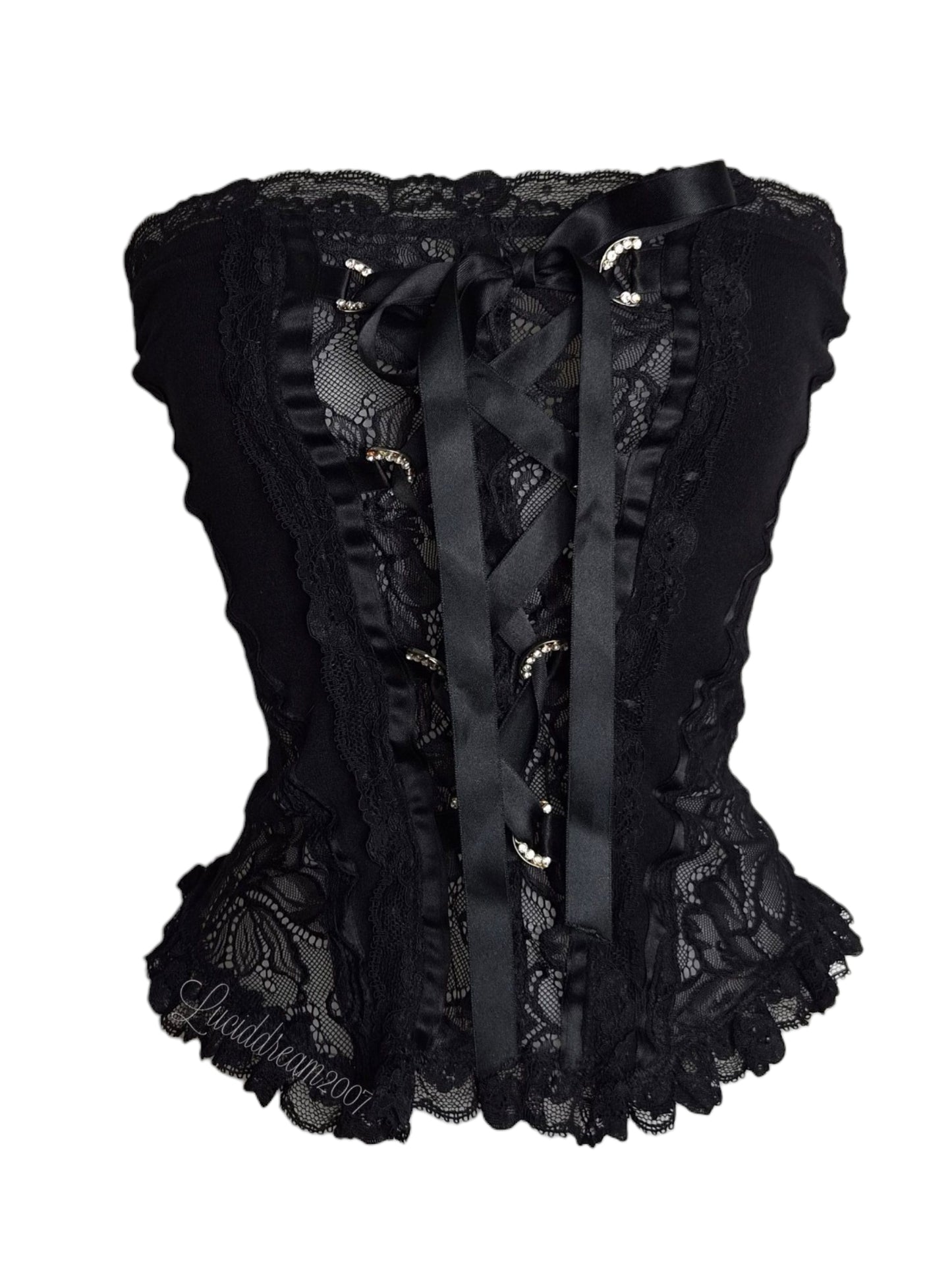 Haut de type bustier noir avec détails en dentelle florale. Avec laçage central ajustable à l'aide d'un ruban en satin noir. Sortie d'une reverie vintage goth