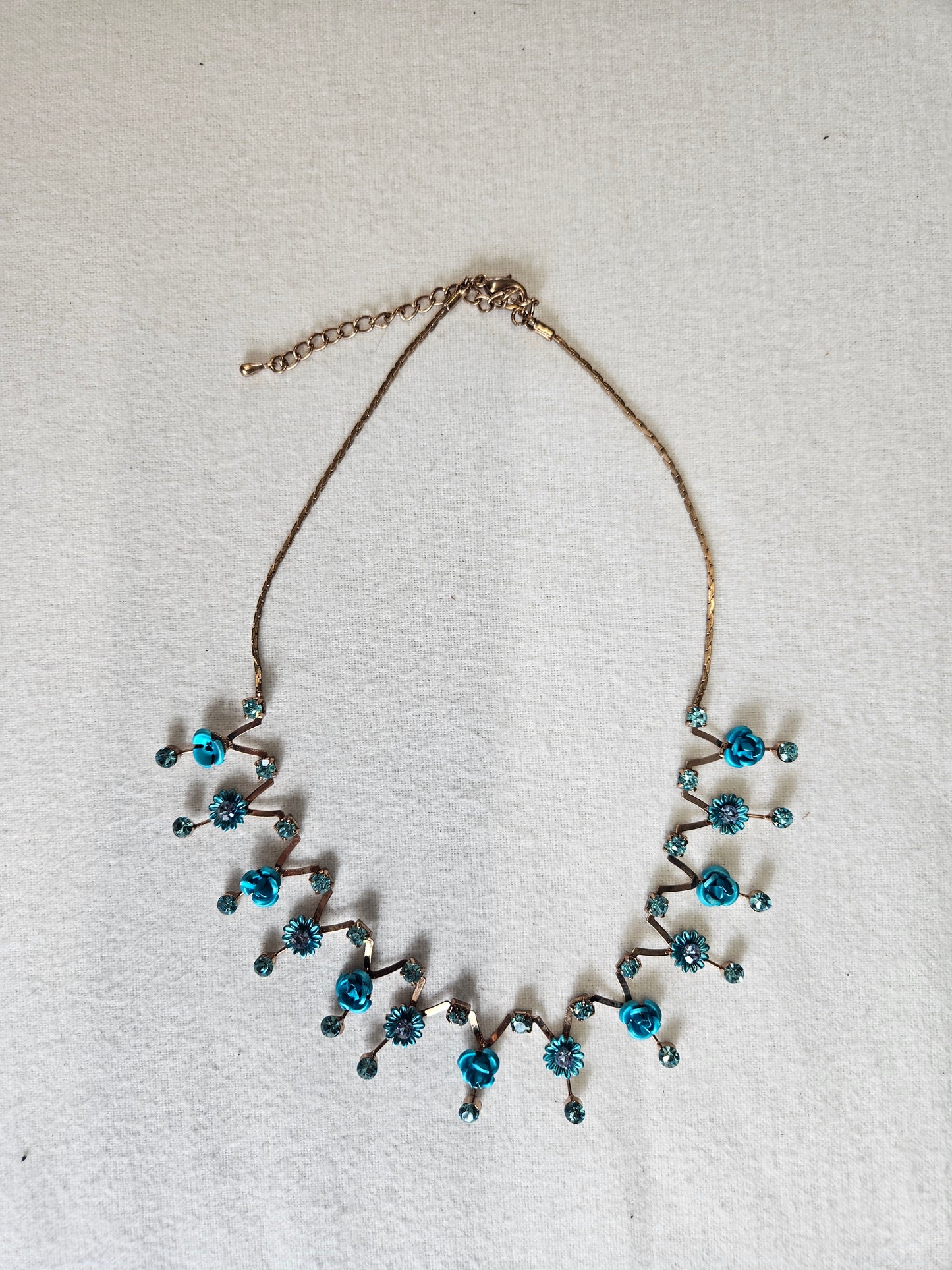 Floral choker 