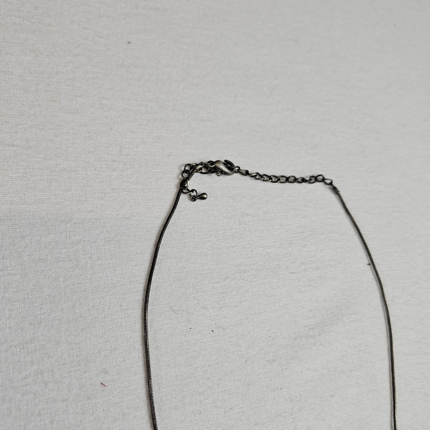 Collier floral bleu et argent