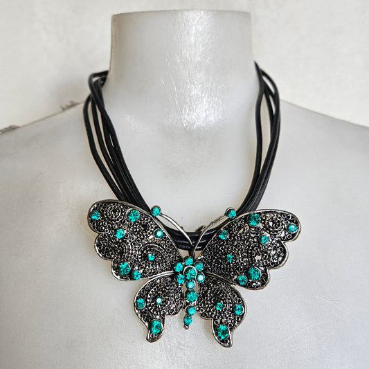 Maxi butterfly necklace in metal and stones