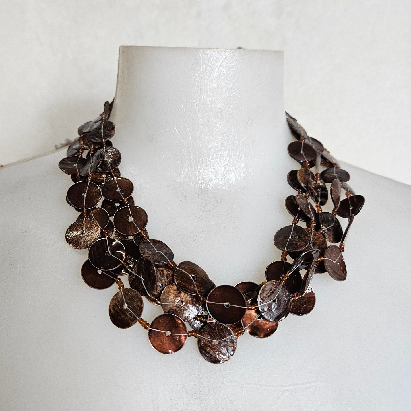 Collier multirangs marron