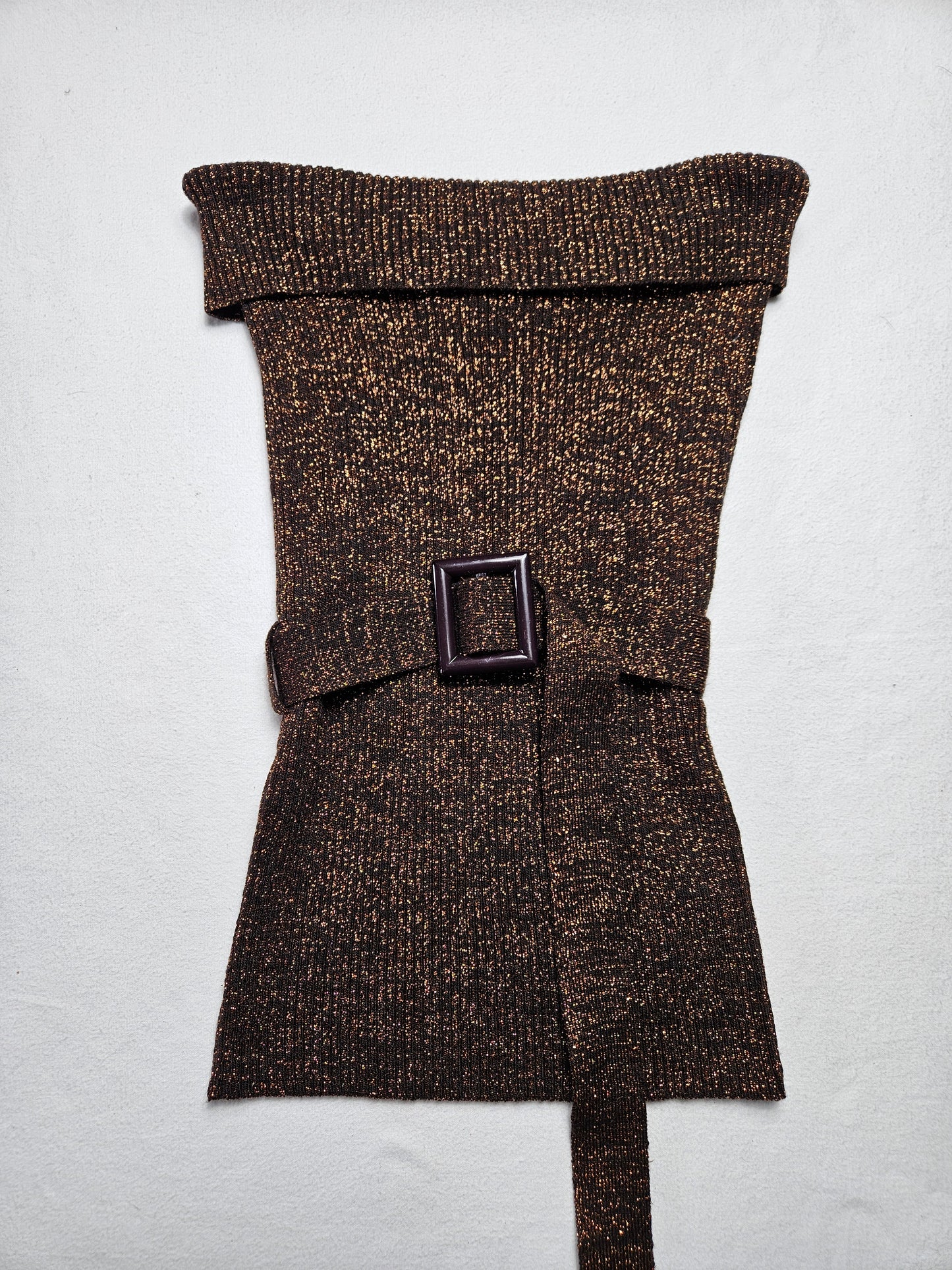 Haut strapless effet pull avec ceinture