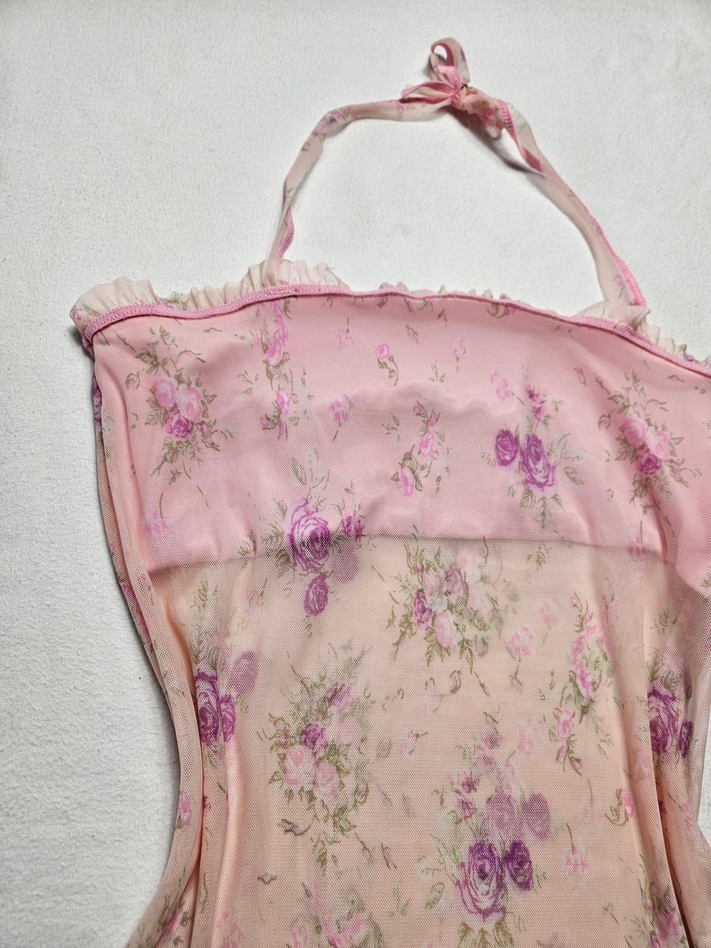 Haut dos nu en voile fleuri rose