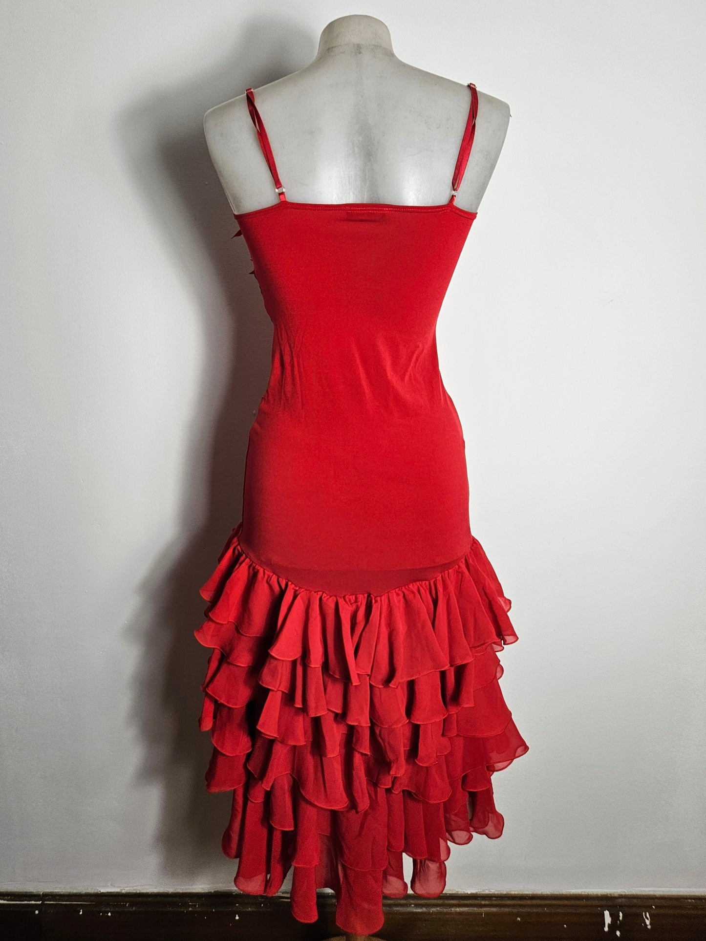 Robe rouge à volants haut effet corset