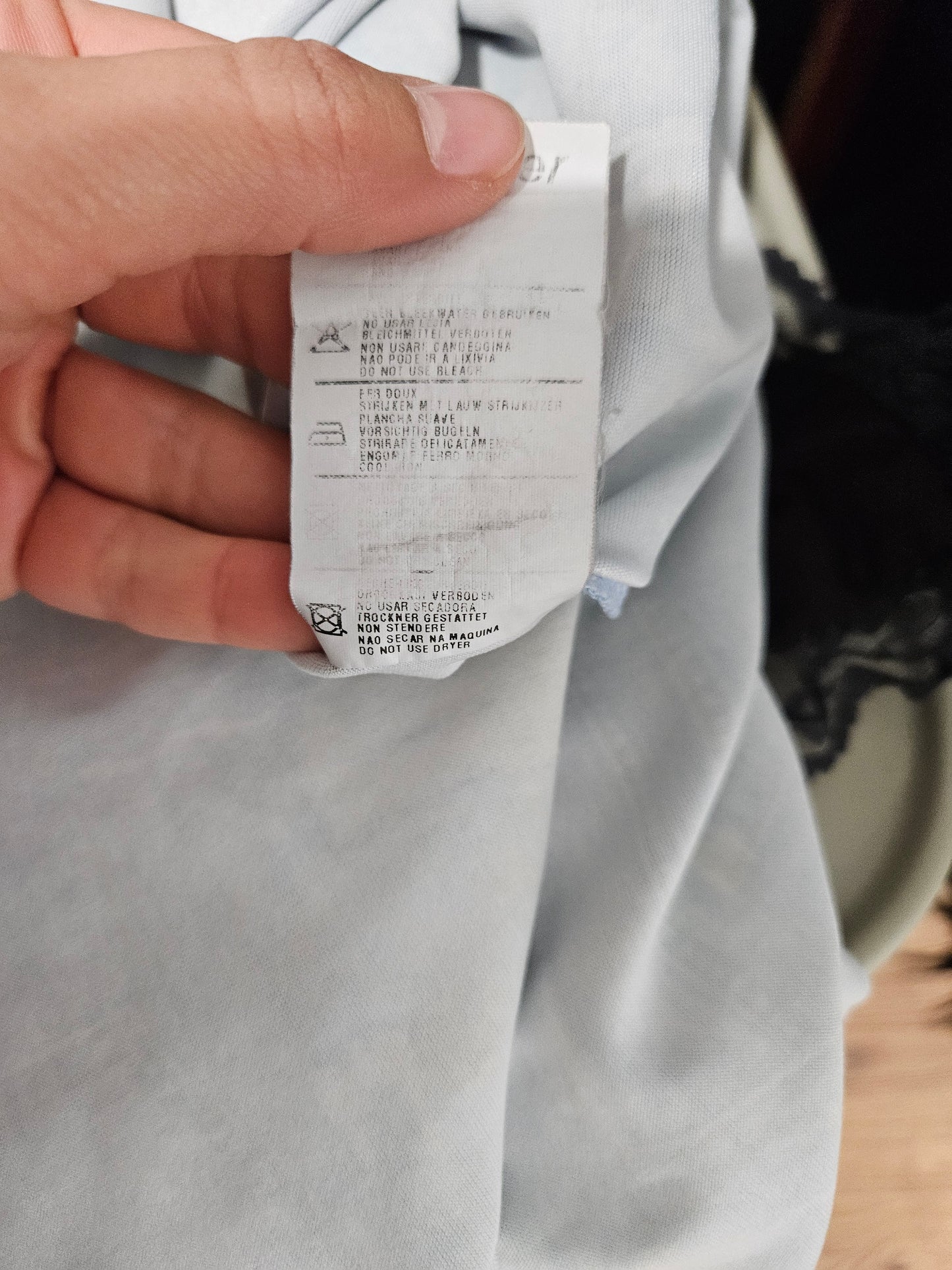 Vestido vaquero con estampado y espalda descubierta