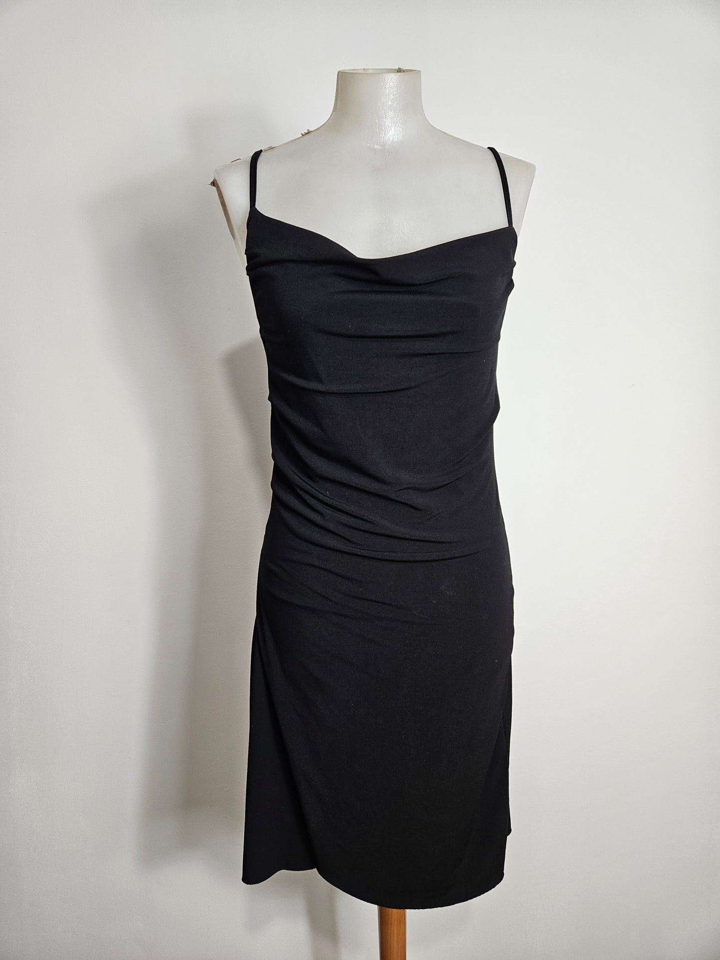 Robe cintrée col bénitier