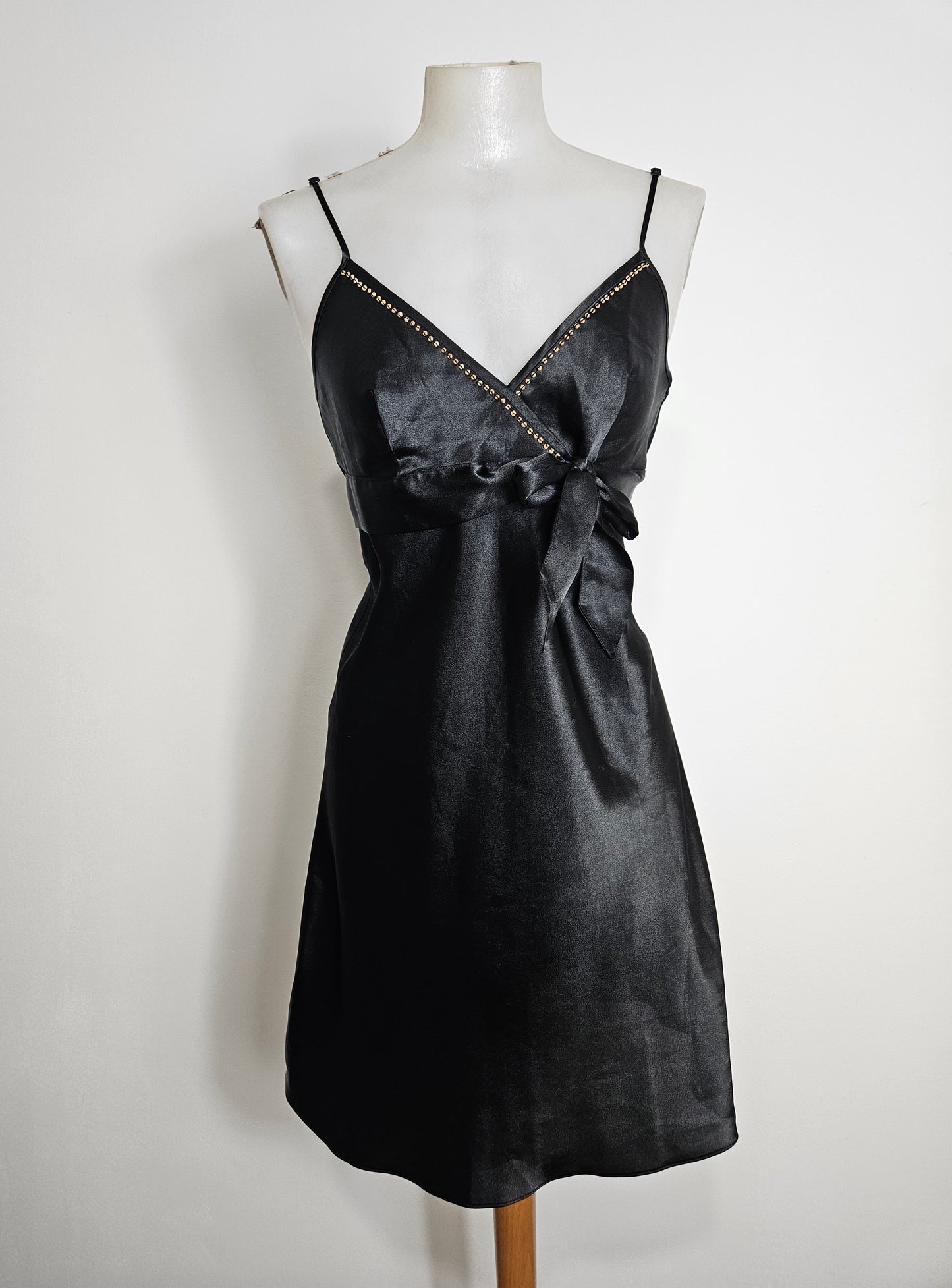 Robe nuisette satinée noire