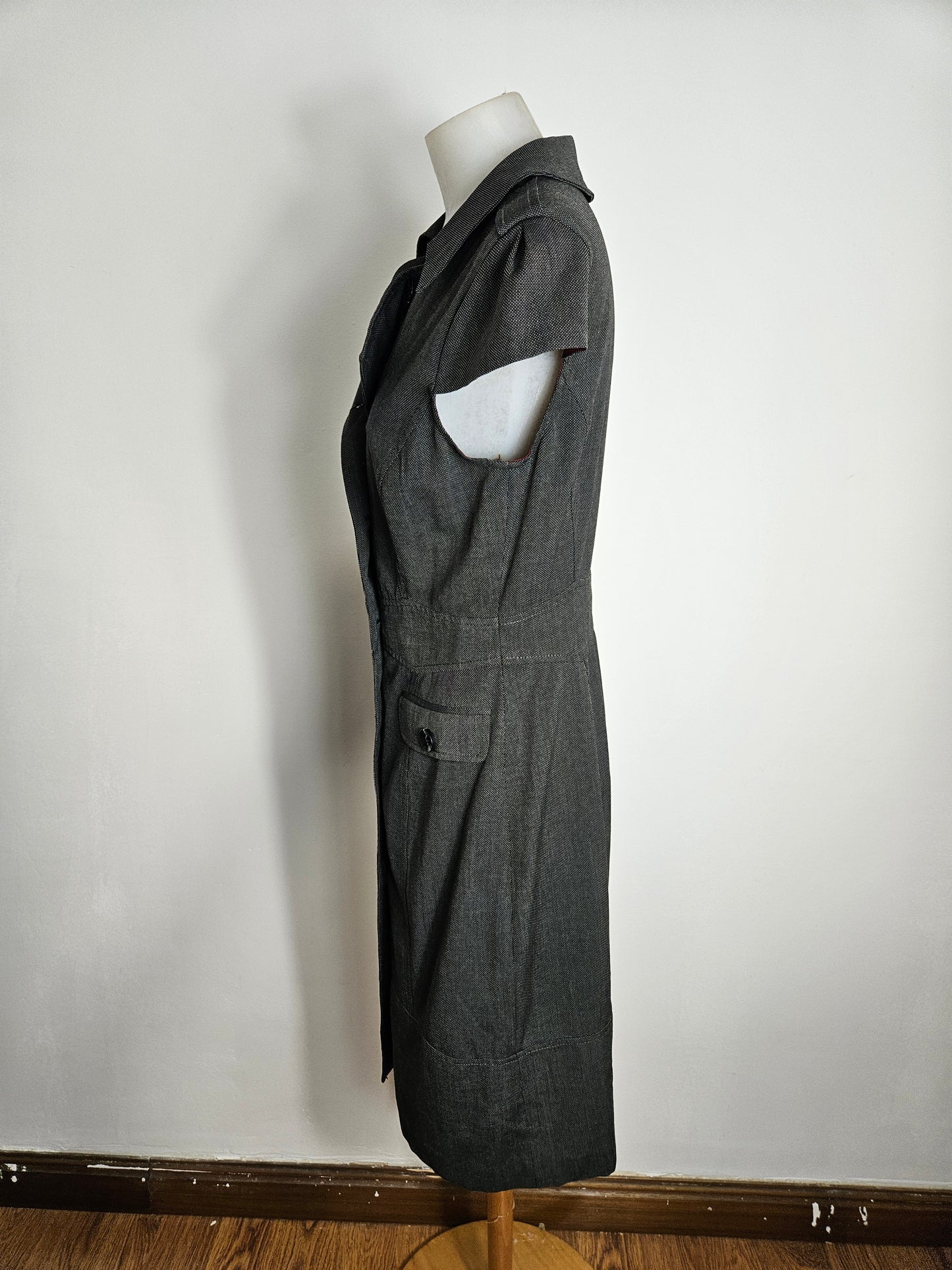 Robe rayée fermeture par boutonnage