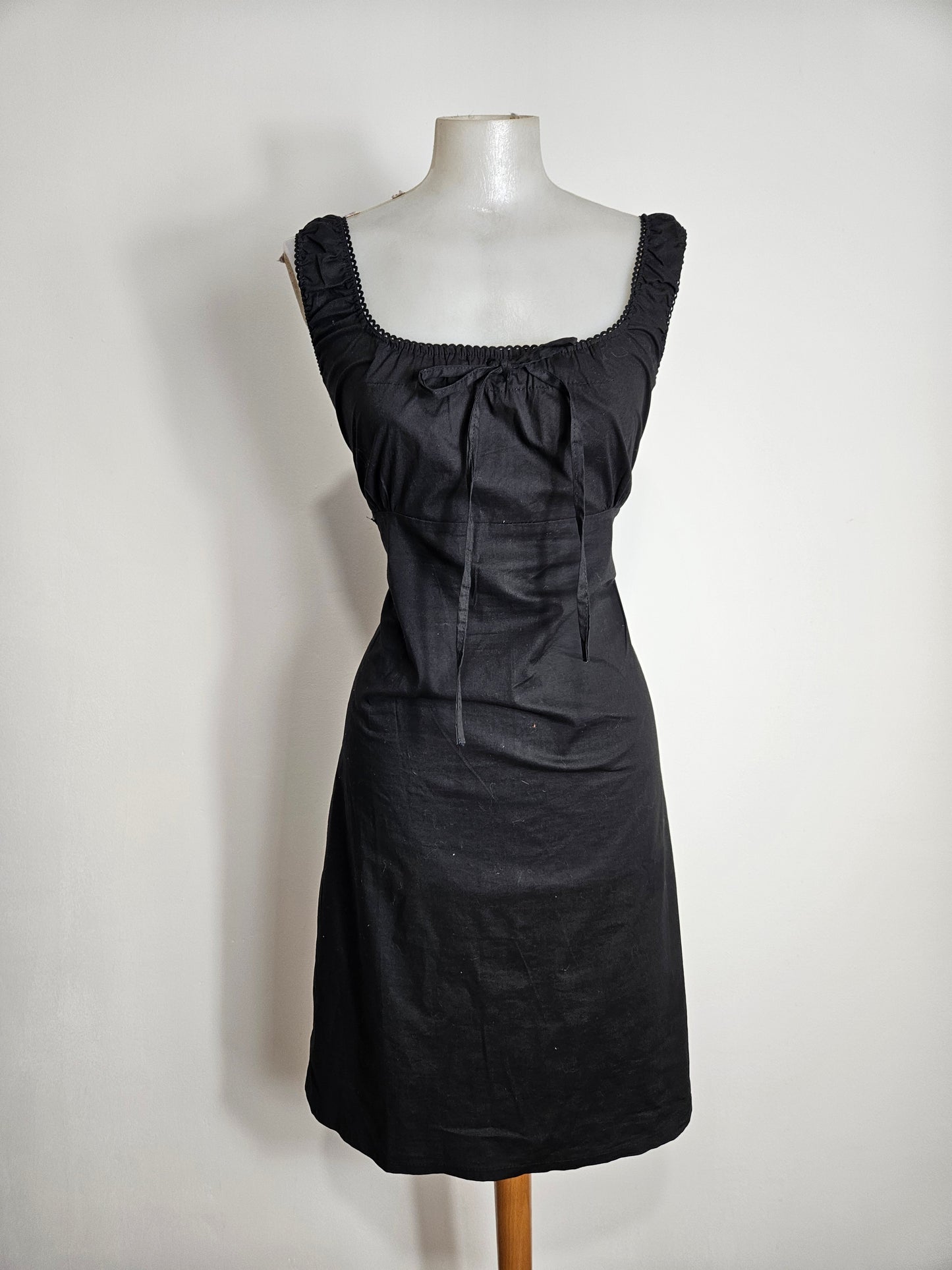 Robe courte romantique noire