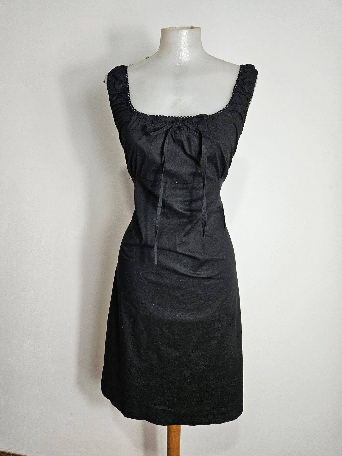 Robe courte romantique noire