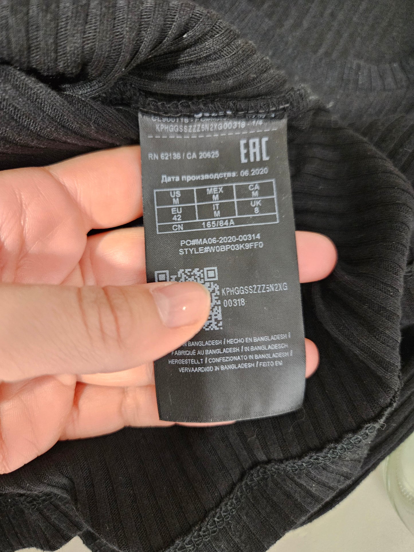 Pull fin côtelé Guess