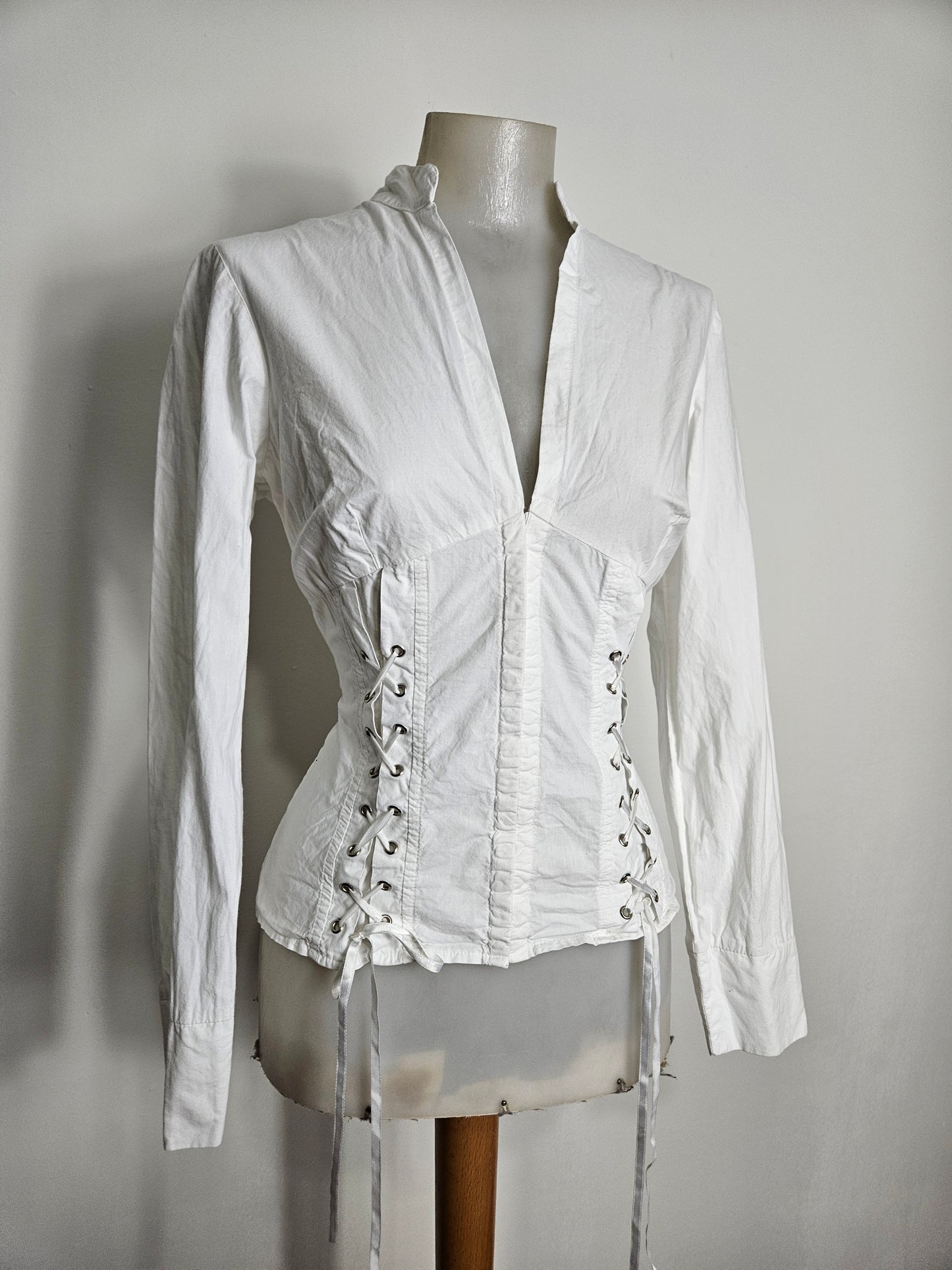Chemise blanche détails laçage