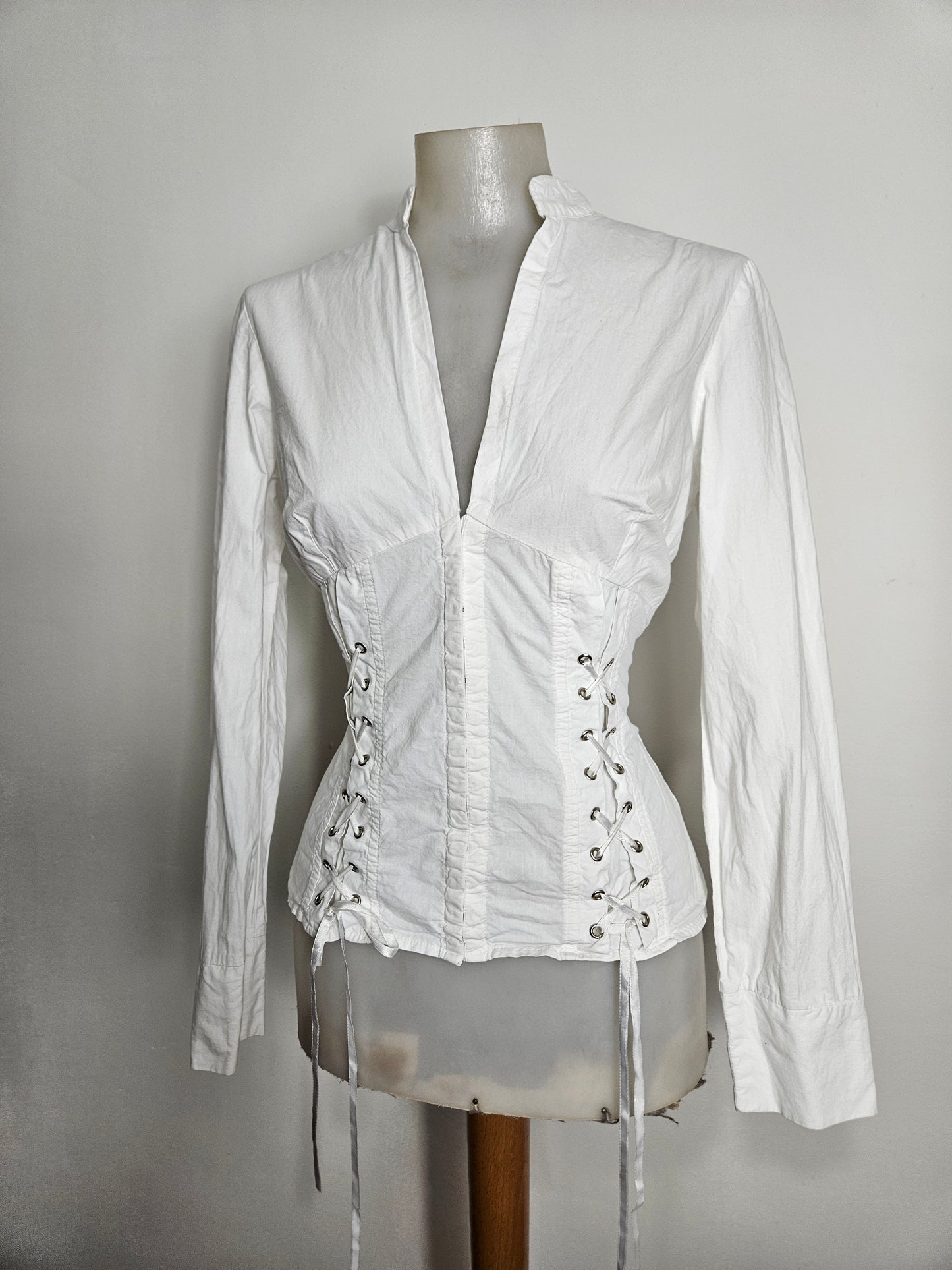 Chemise blanche détails laçage
