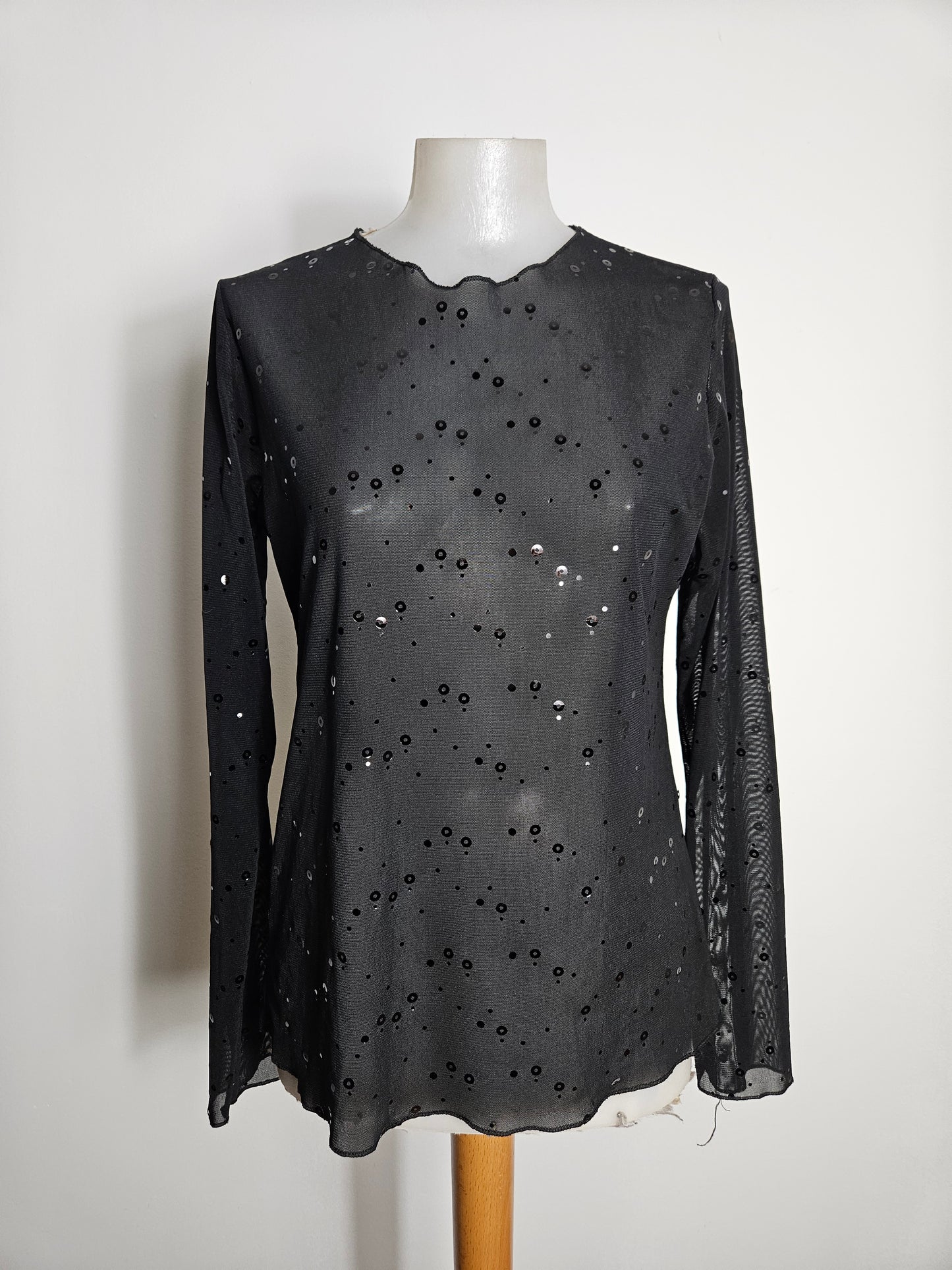 Haut en voile noir à strass