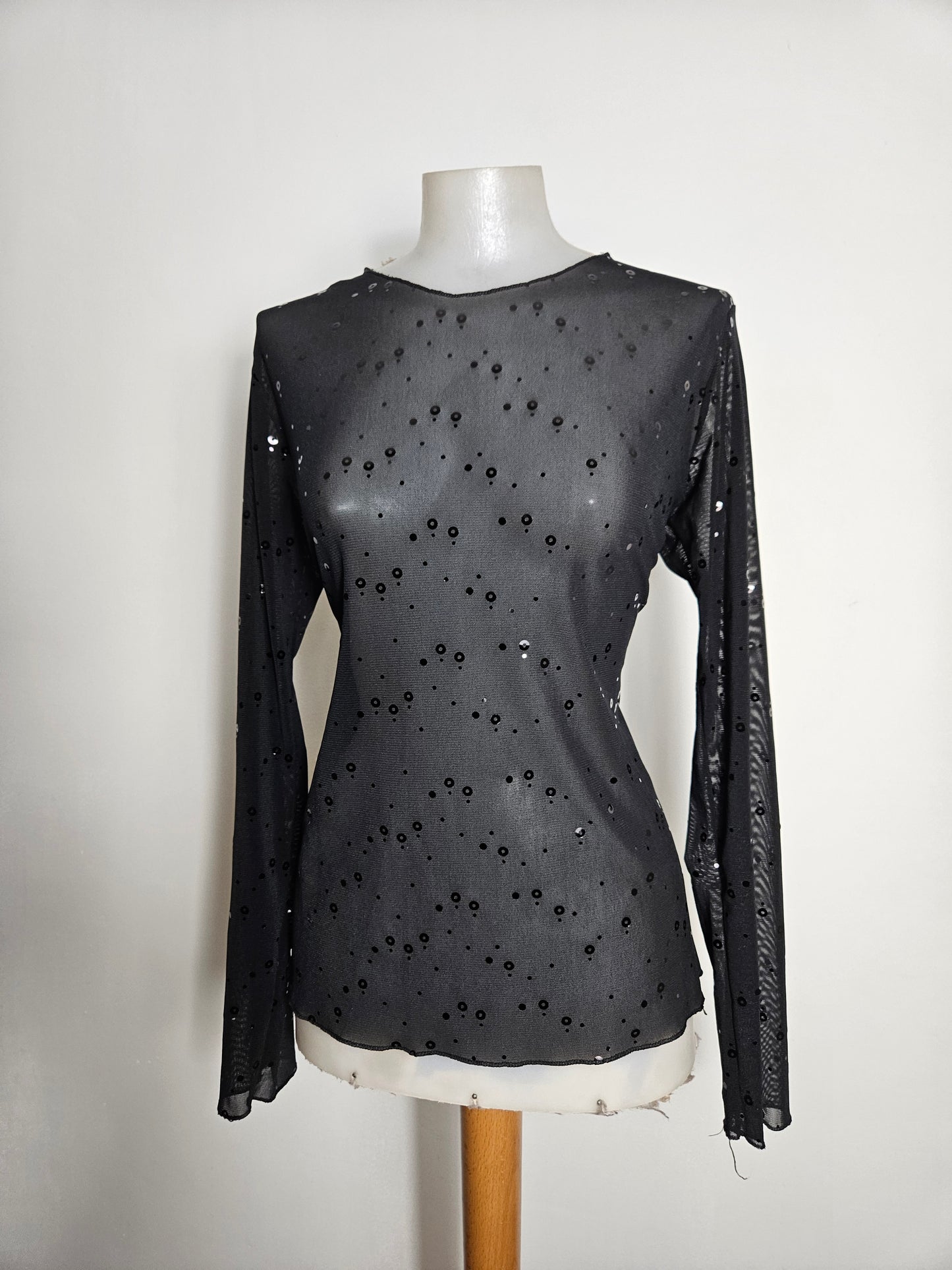 Haut en voile noir à strass