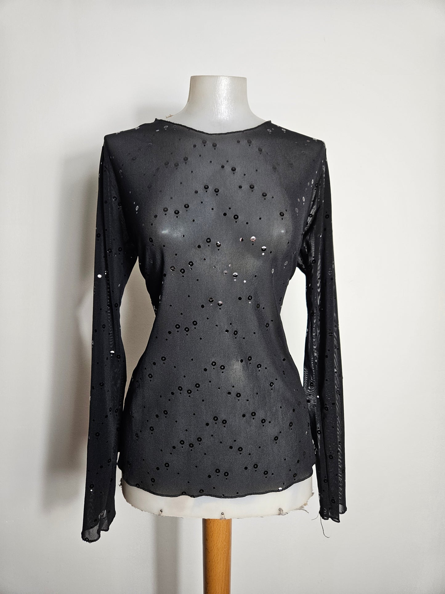 Haut en voile noir à strass