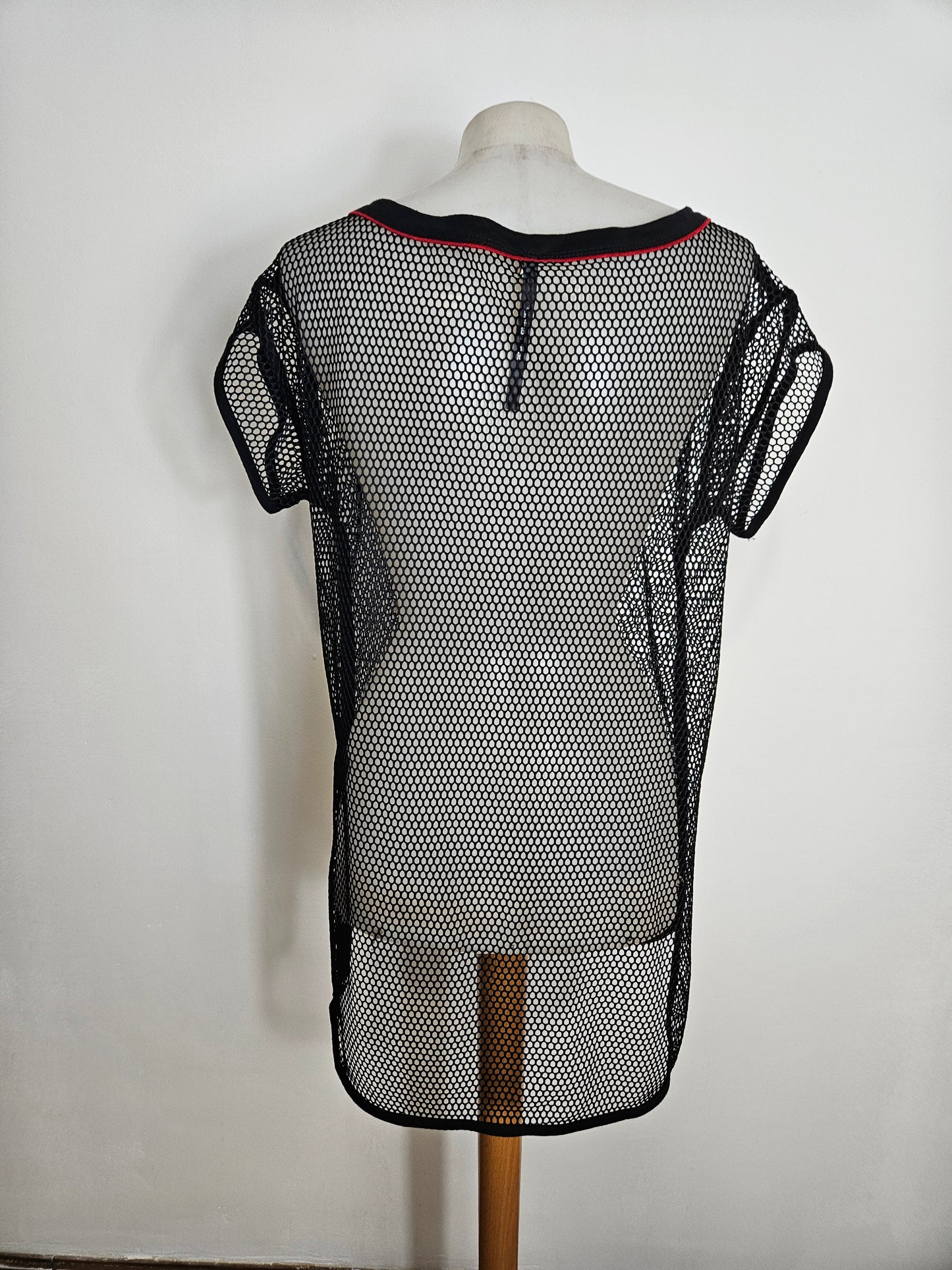 Haut long en résille cop copine