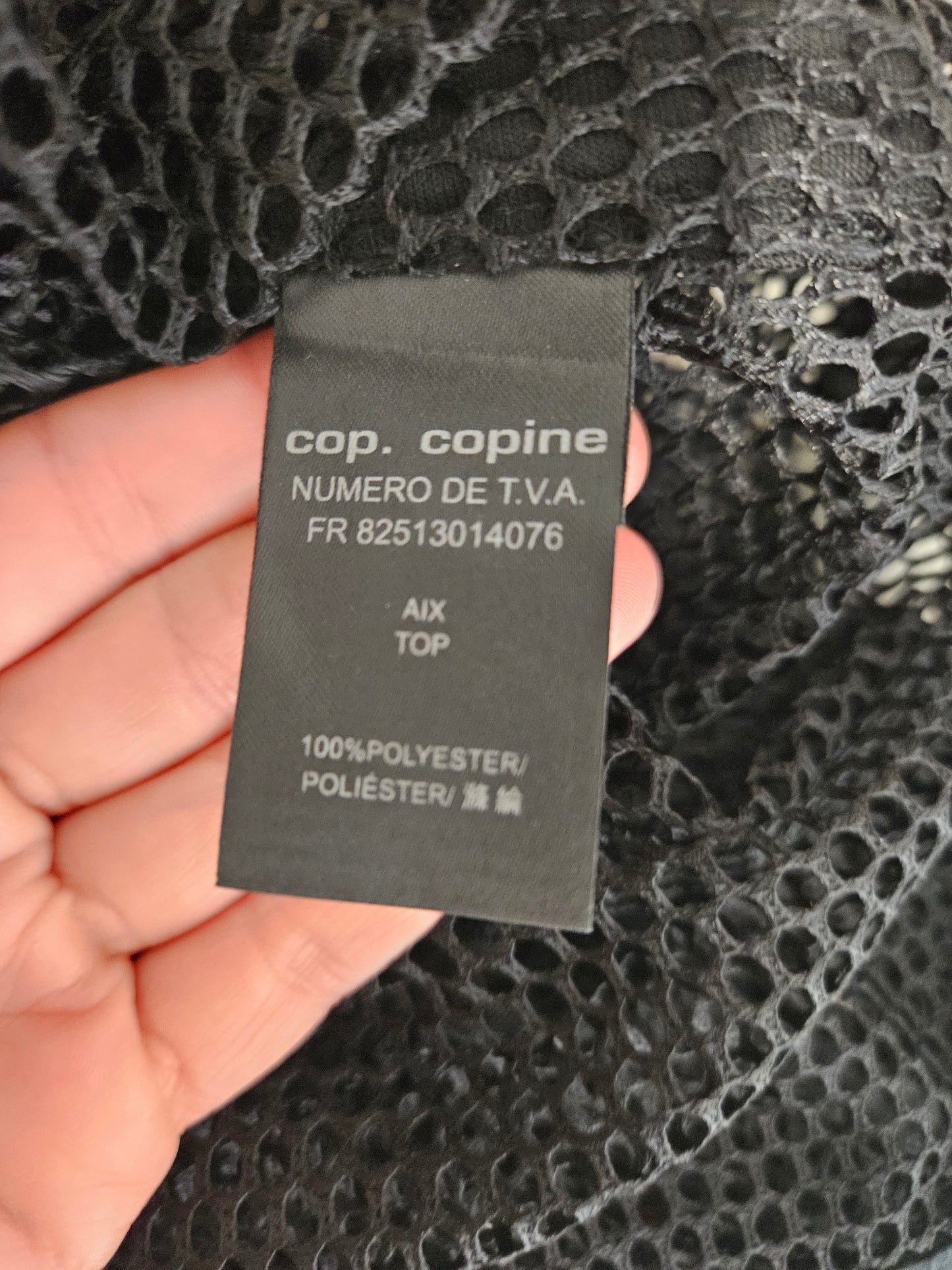 Haut long en résille cop copine