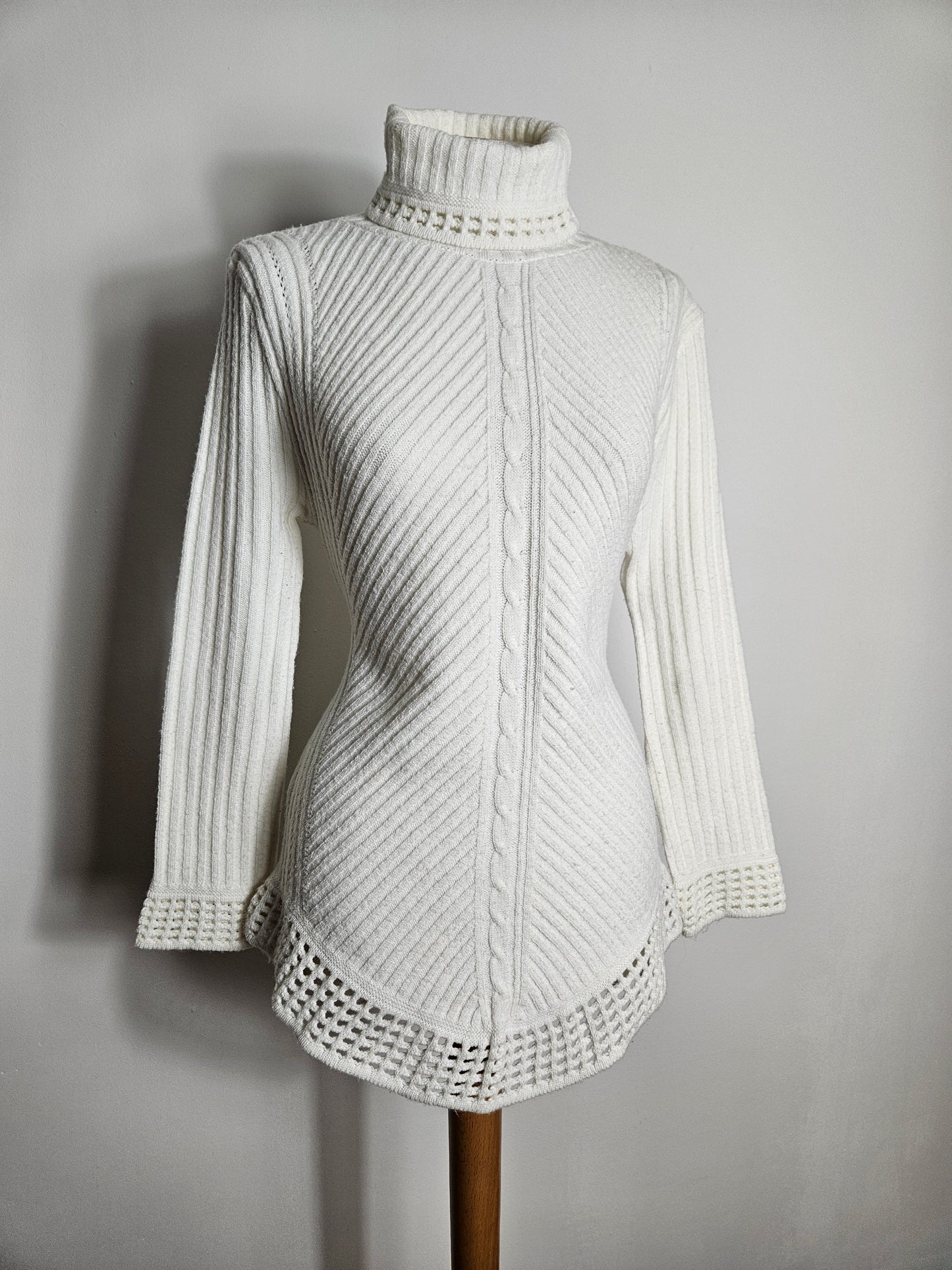 Pull col roulé blanc cassé