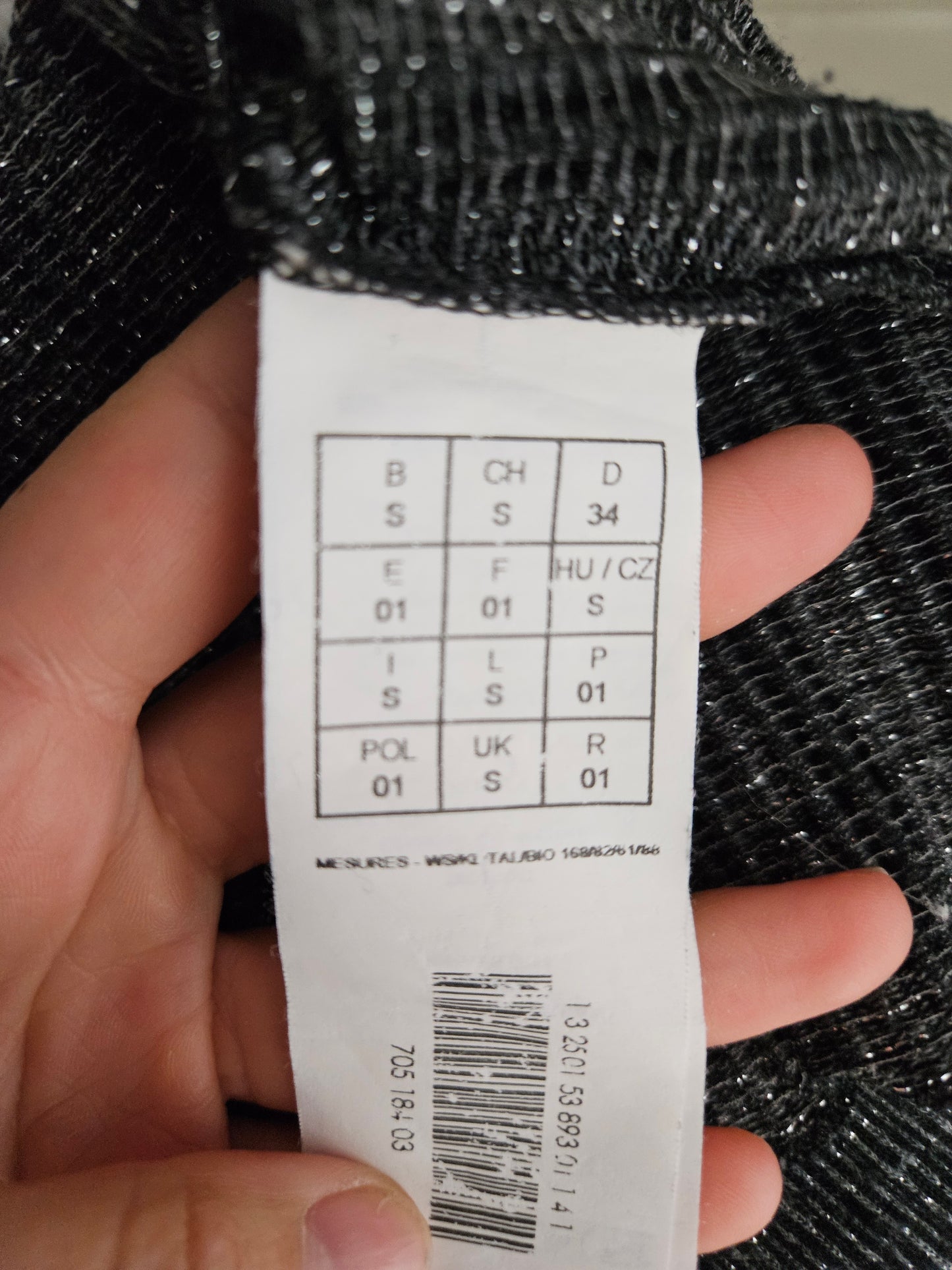 Pull léger col asymétrique détails sangle