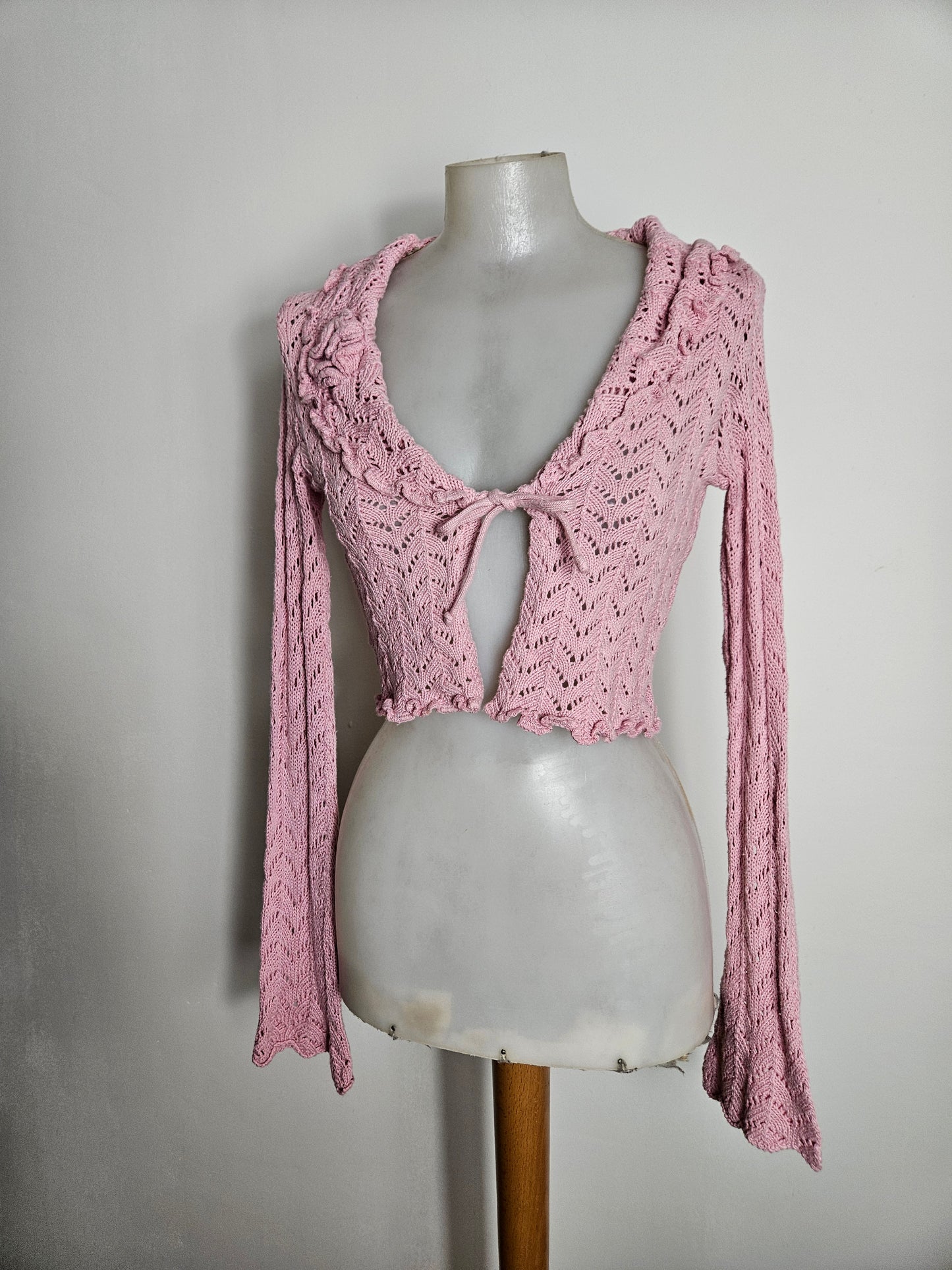 Boléro en crochet détails fleur