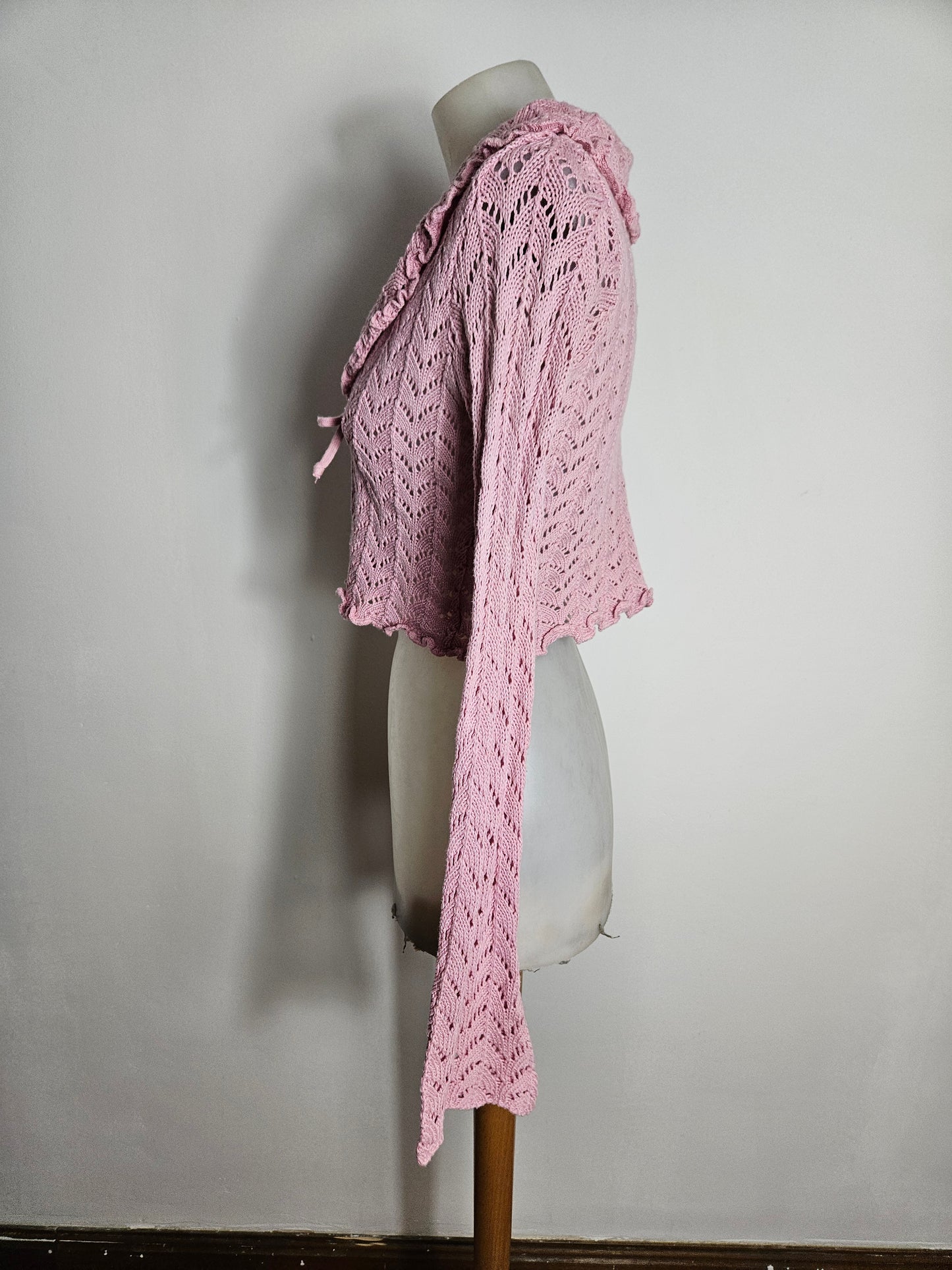 Boléro en crochet détails fleur