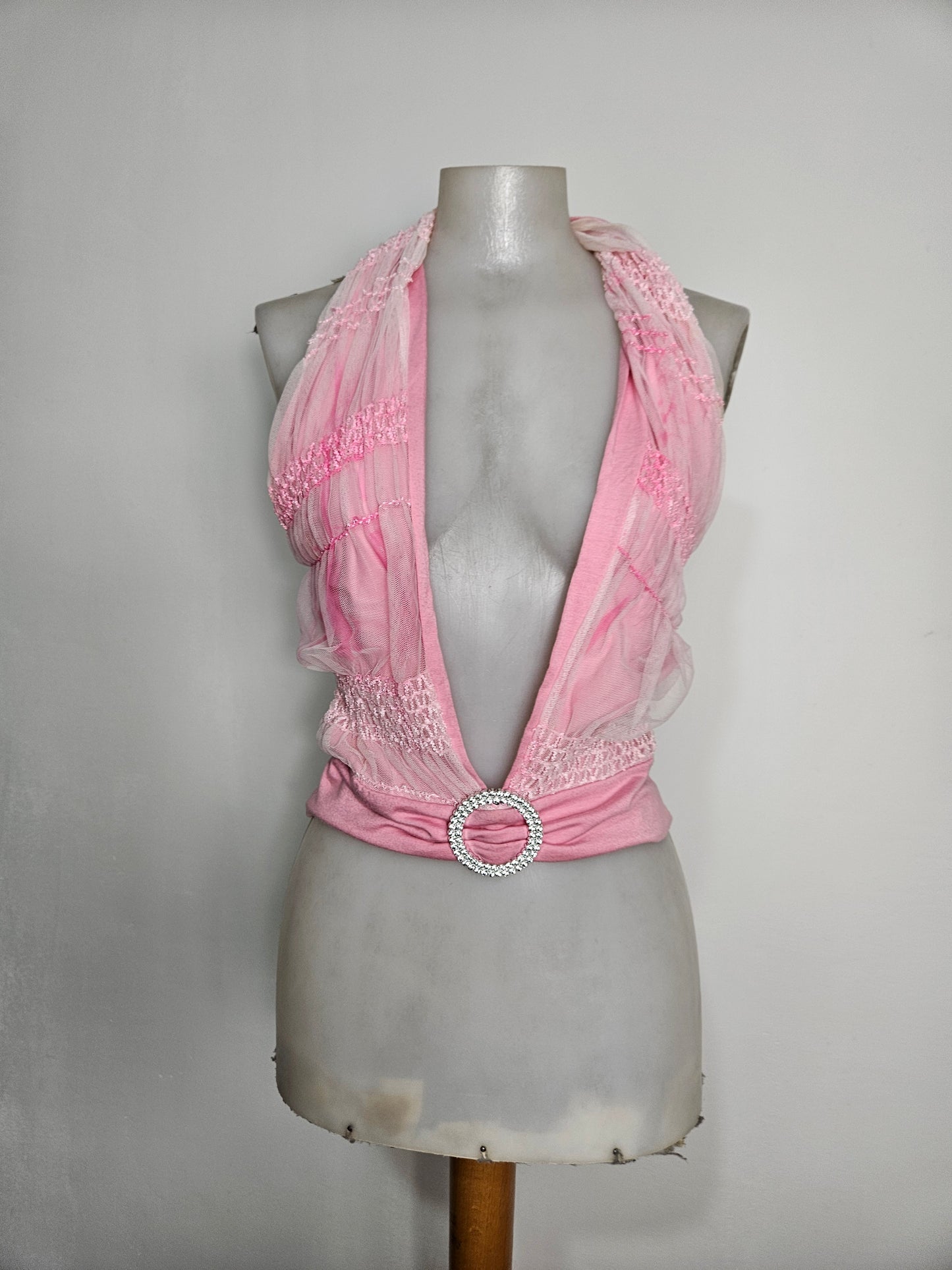 Haut dos nu échancré boucle en strass