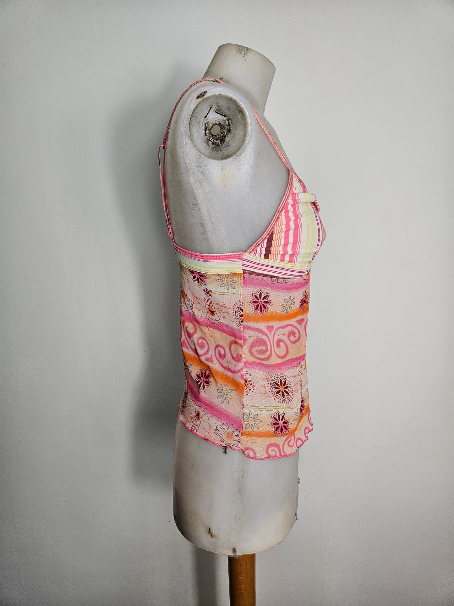 Haut en voile fleuri