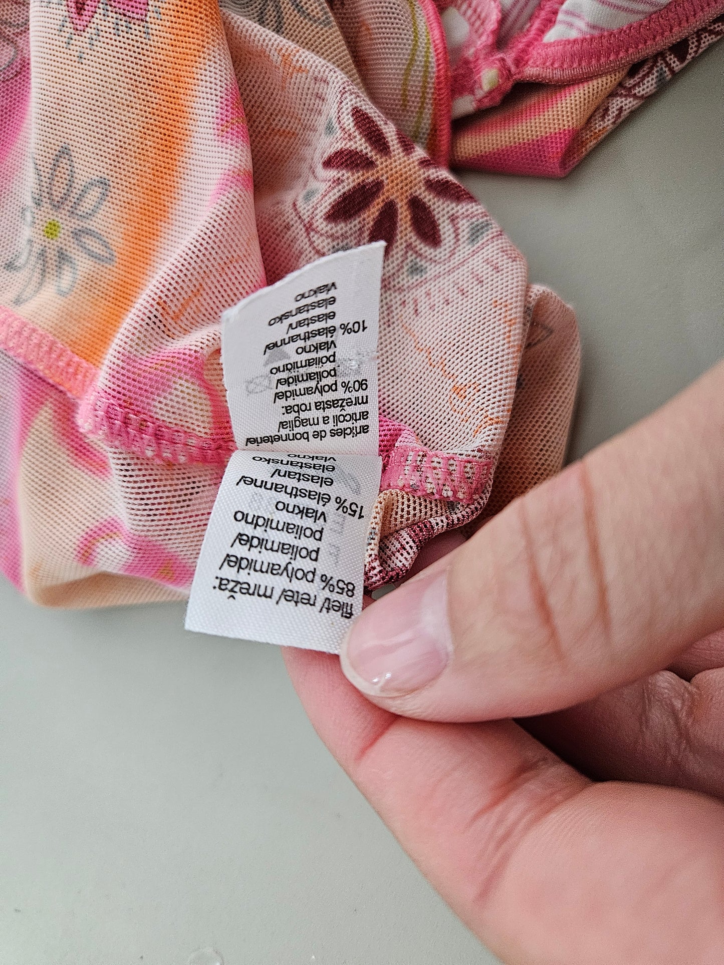 Haut en voile fleuri