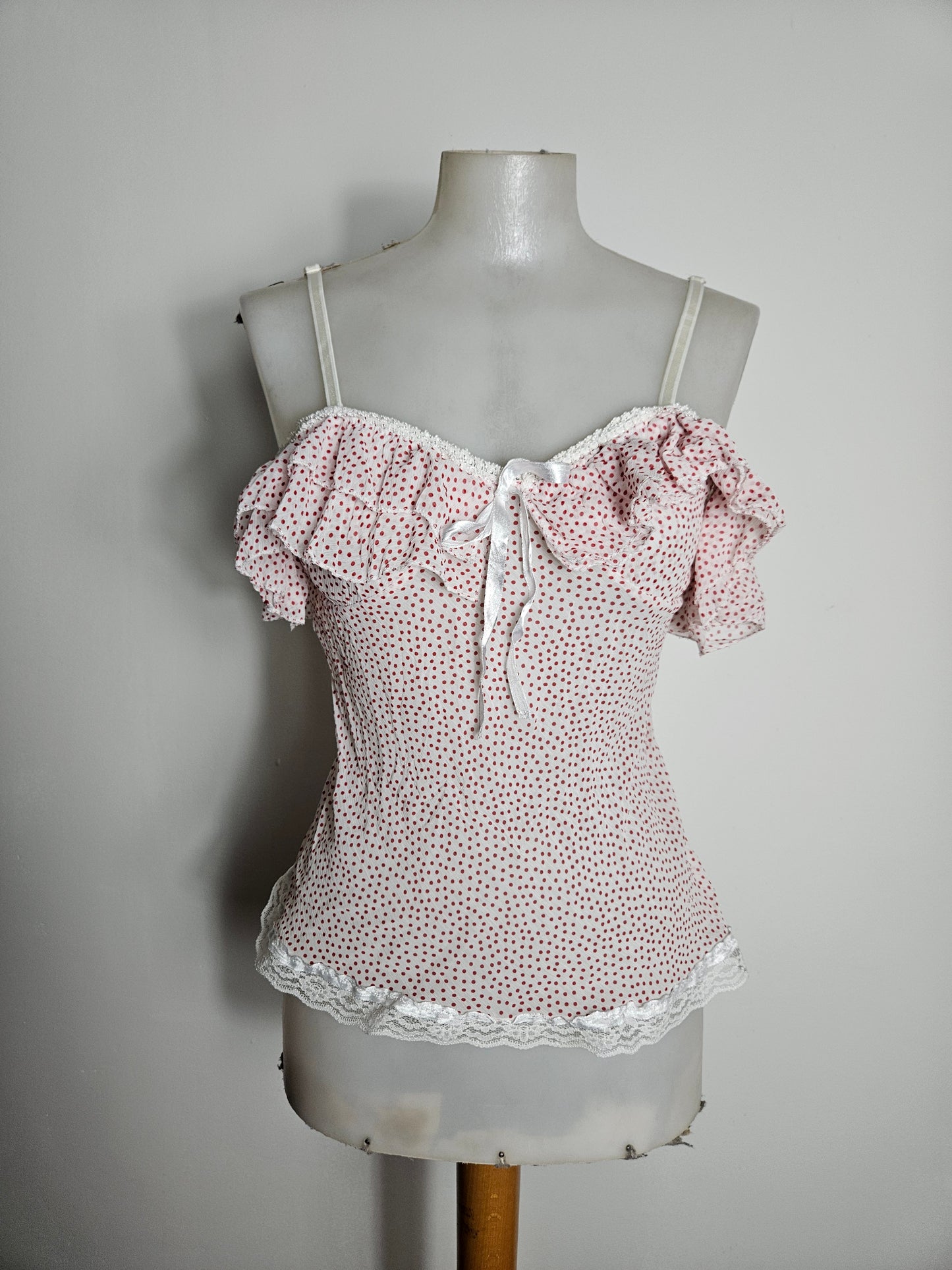 Haut en voile à pois