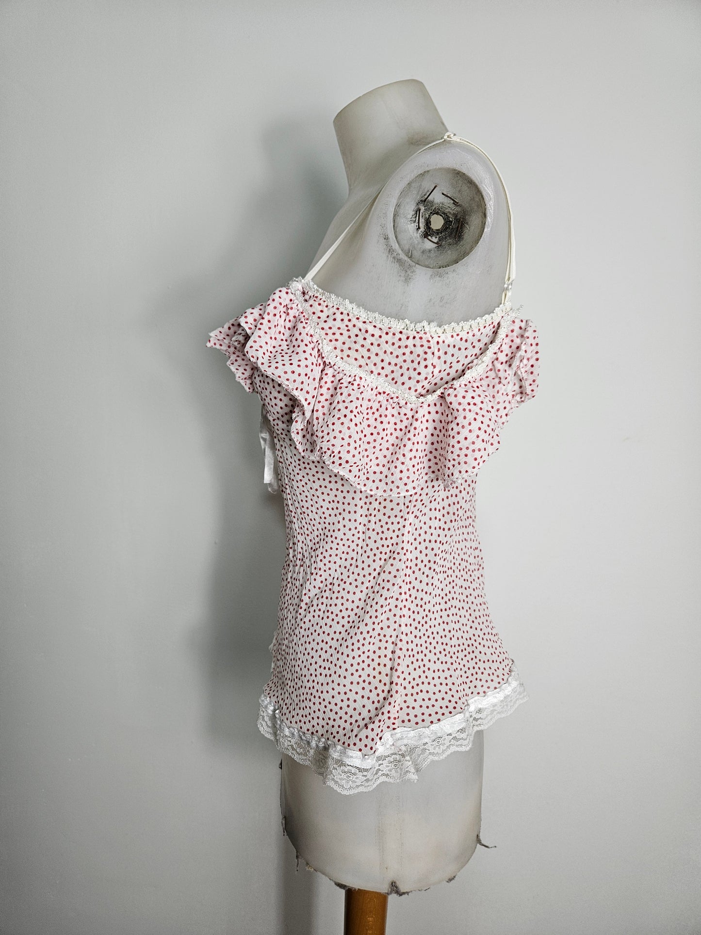 Haut en voile à pois