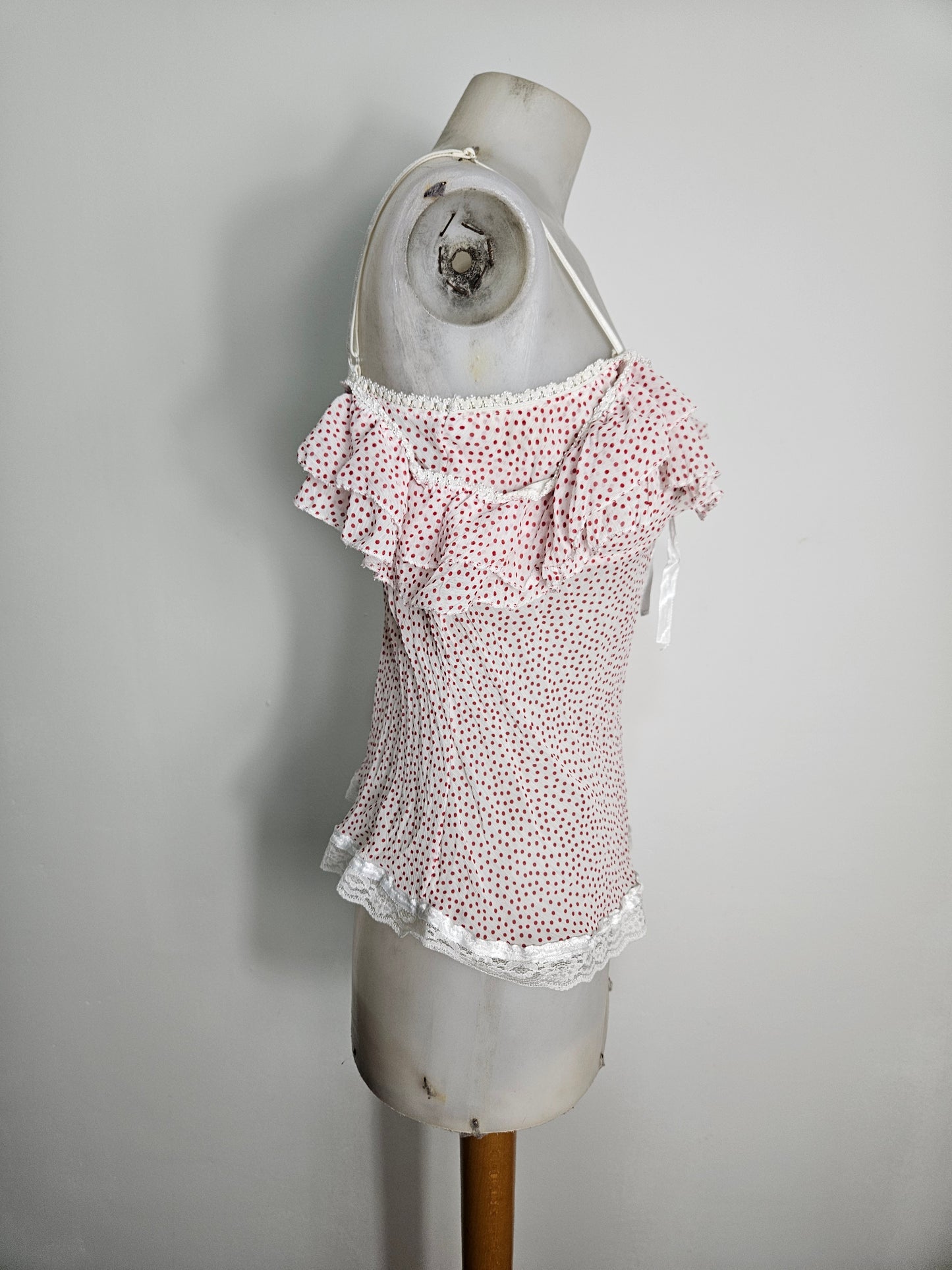 Haut en voile à pois