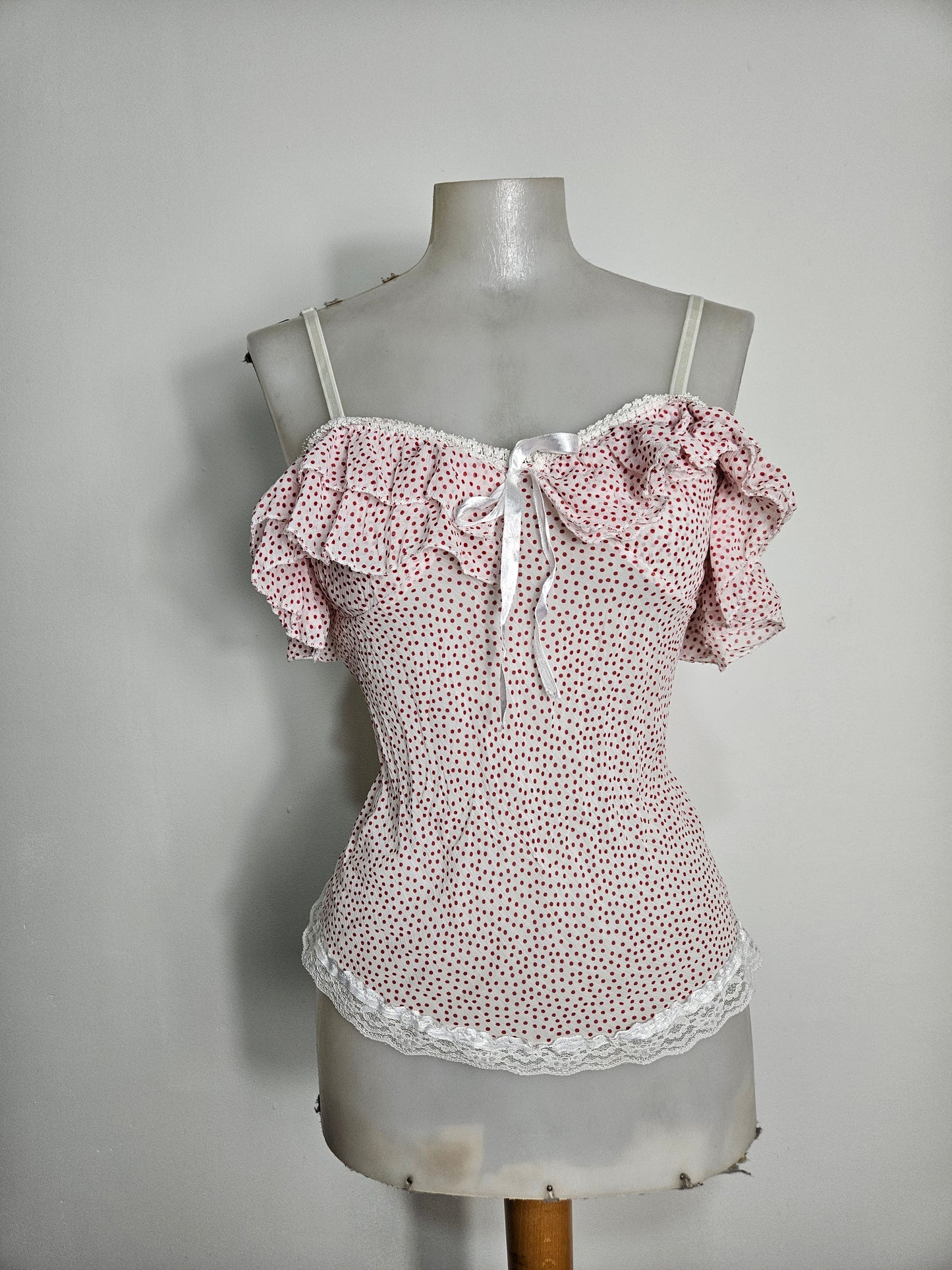 Haut en voile à pois