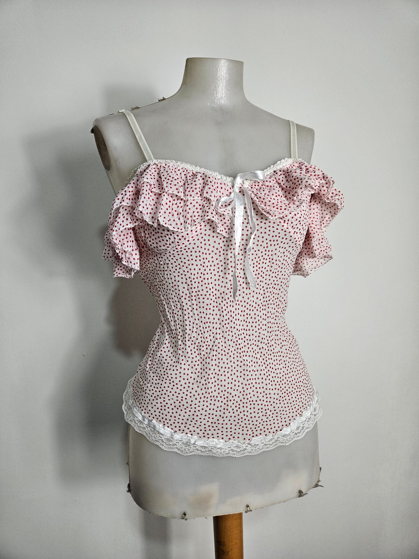 Haut en voile à pois