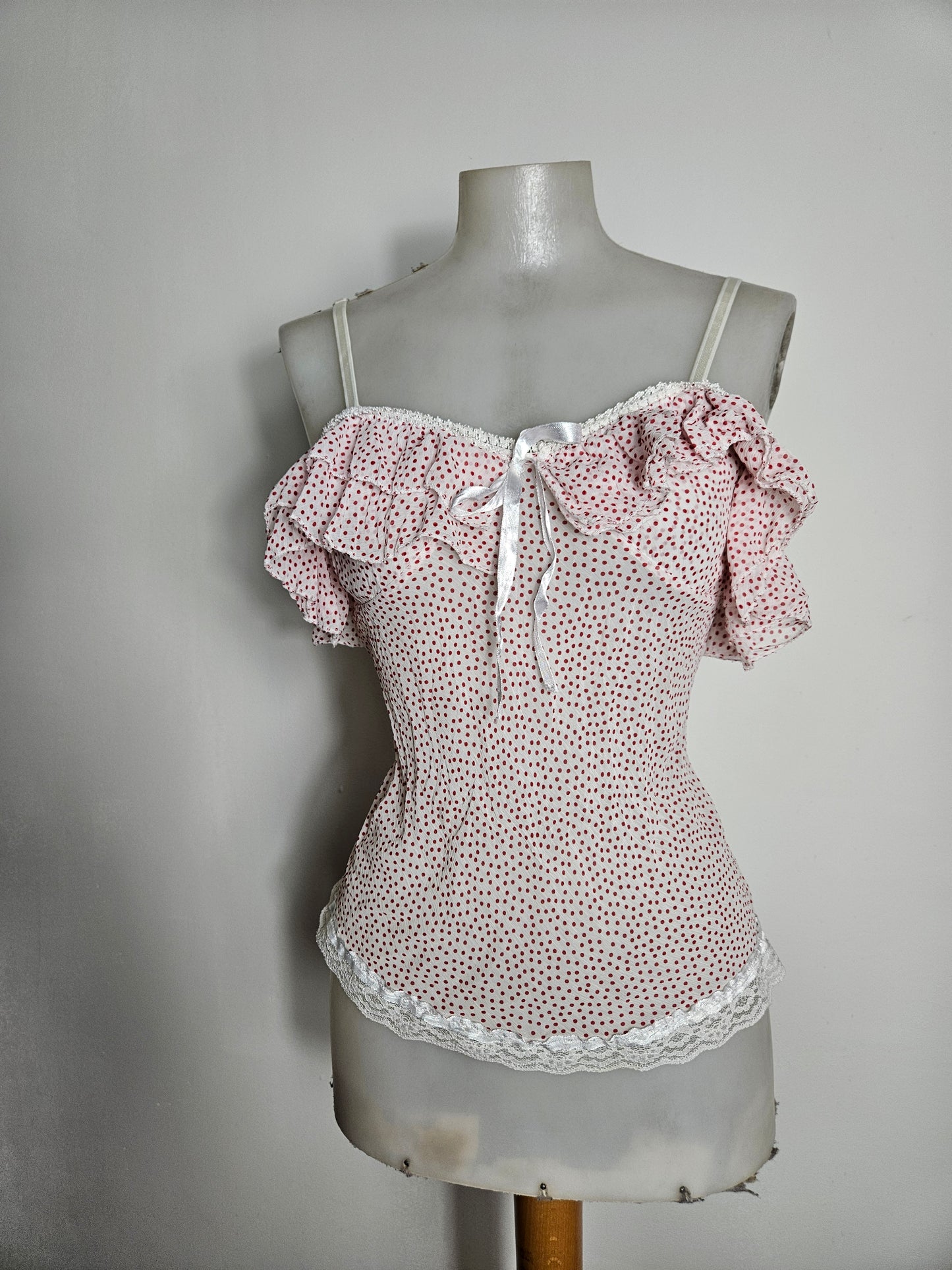 Haut en voile à pois