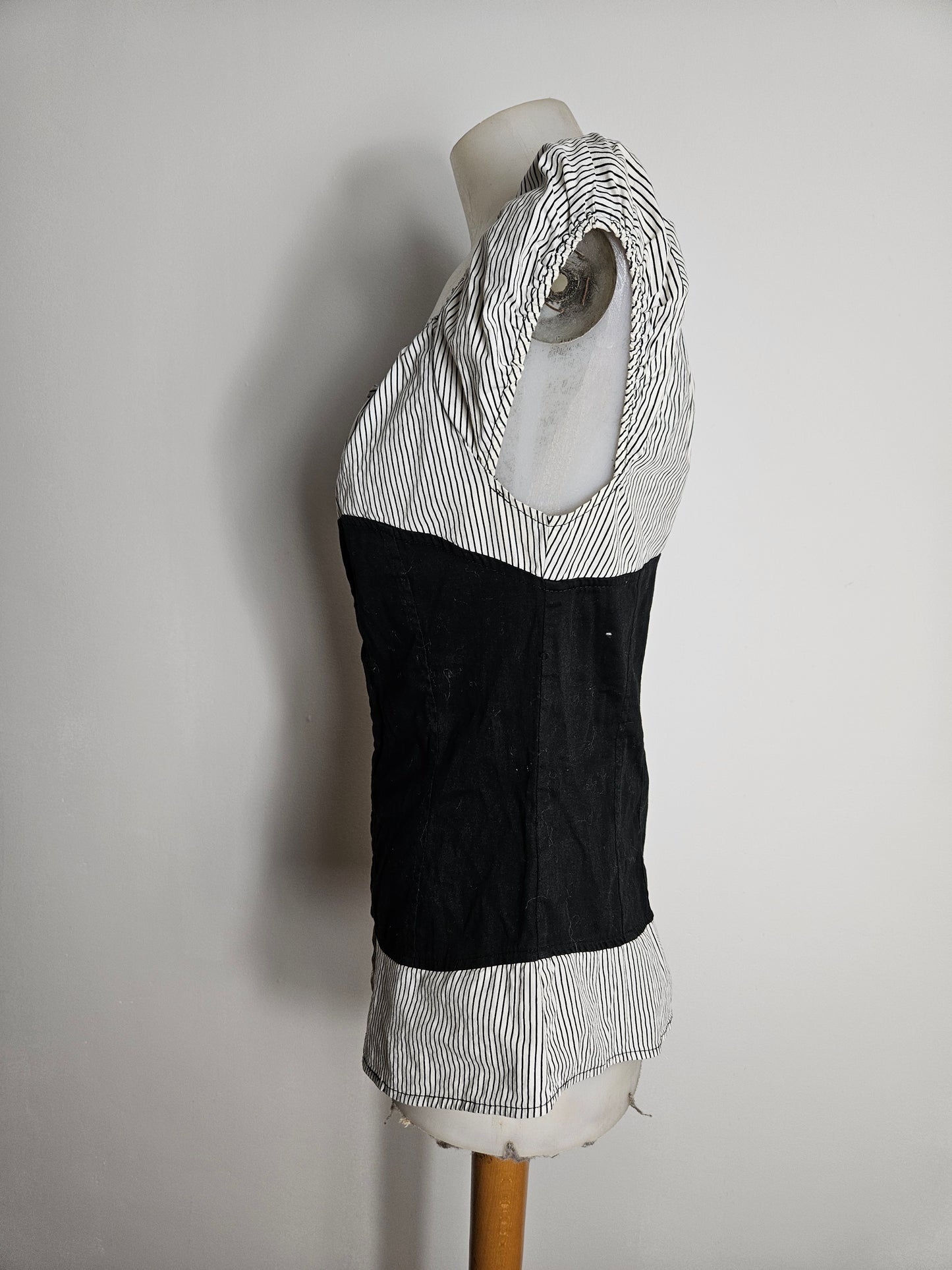 Haut effet superposition fermeture agrafes