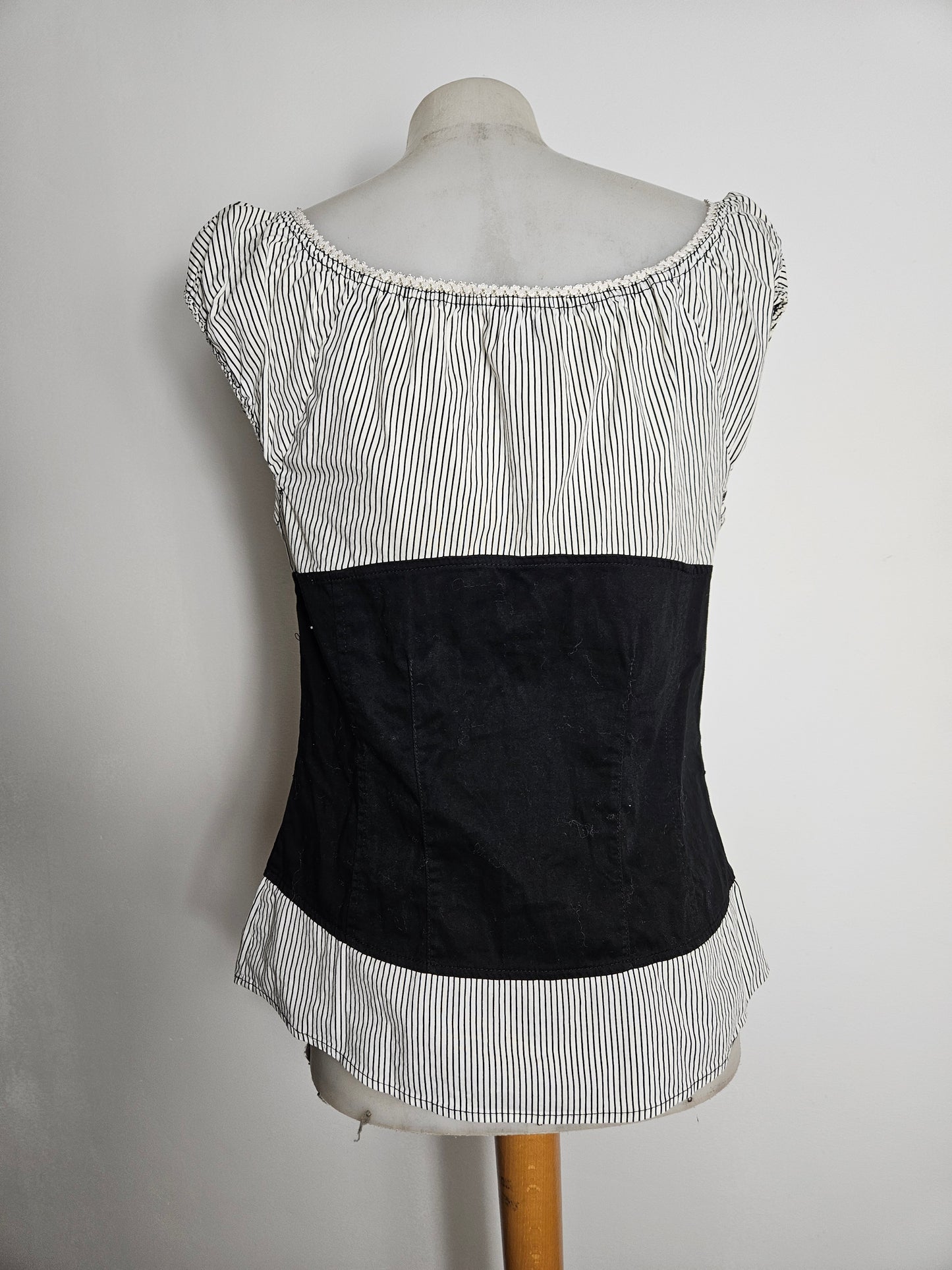 Haut effet superposition fermeture agrafes