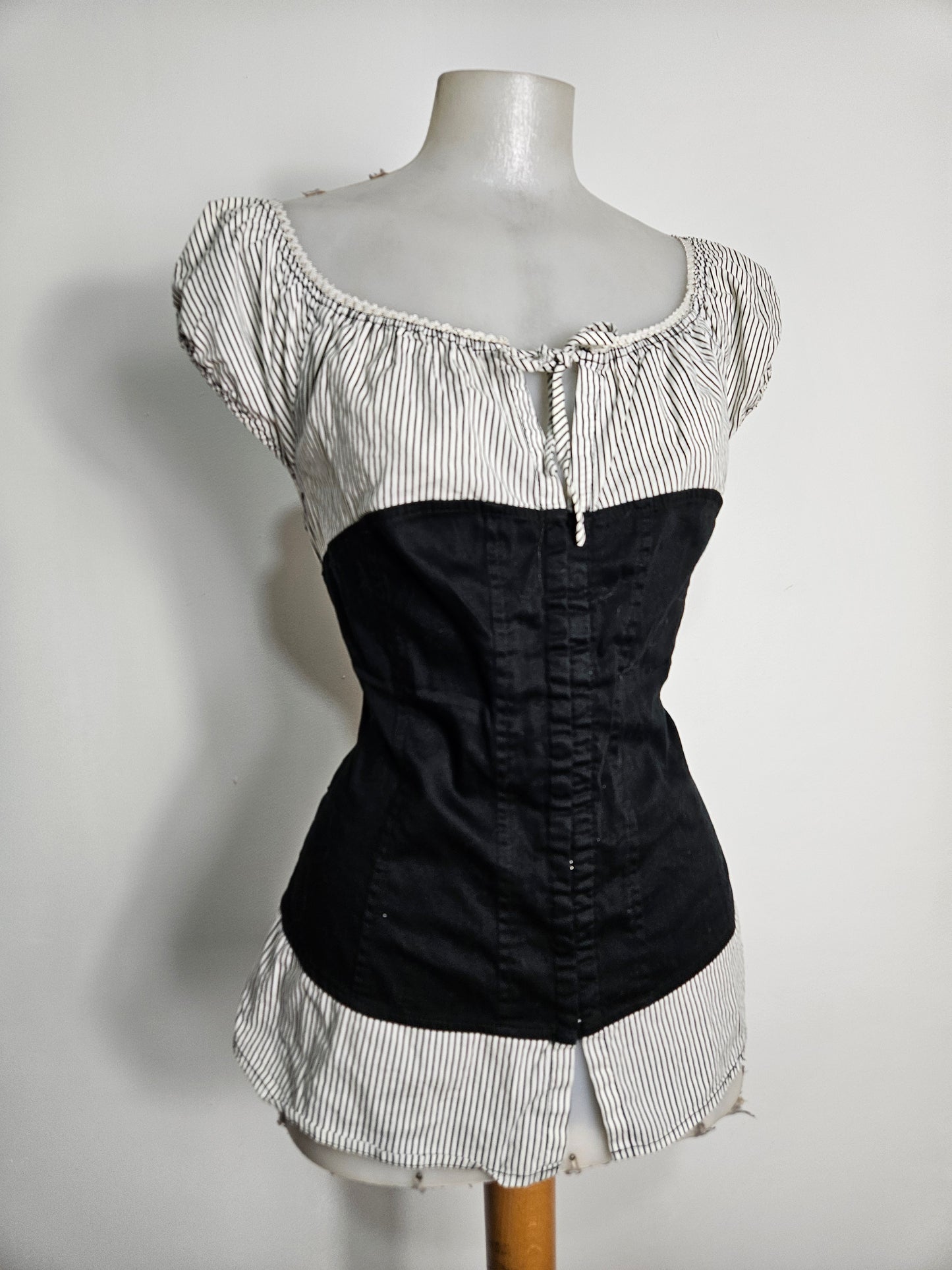 Haut effet superposition fermeture agrafes