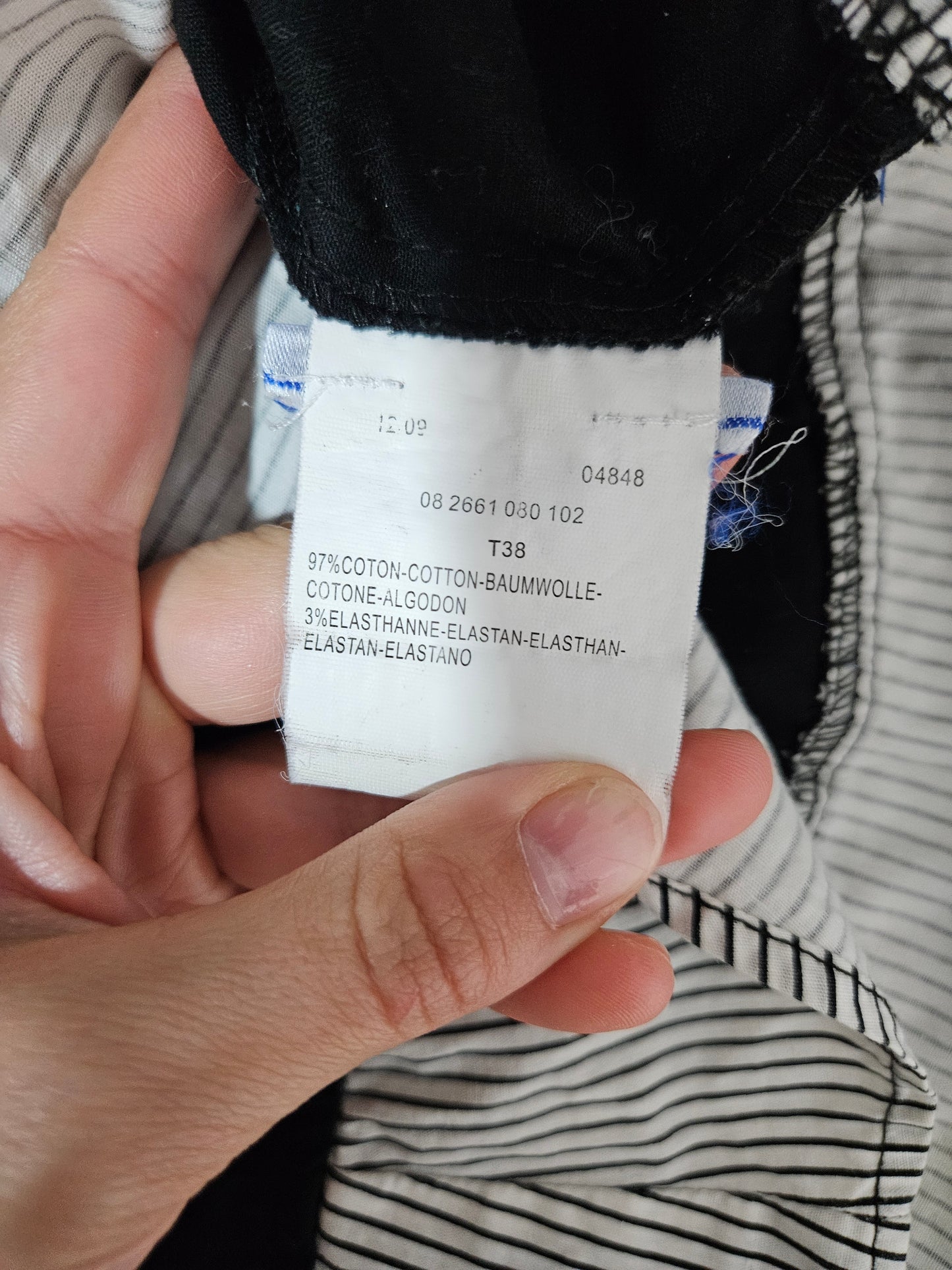 Haut effet superposition fermeture agrafes