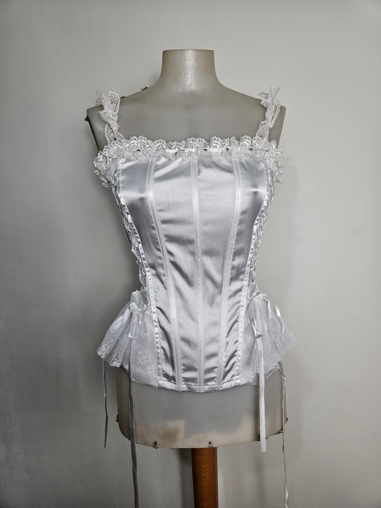Haut esprit corset blanc satiné