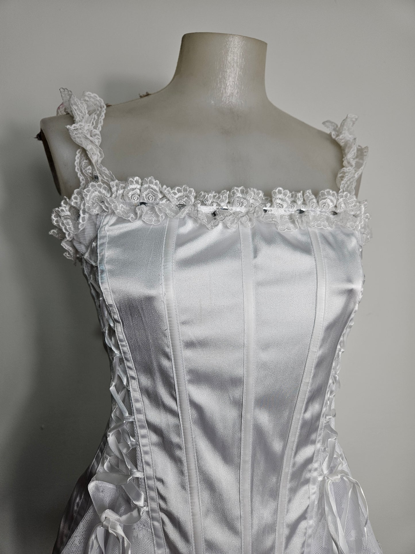 Haut esprit corset blanc satiné